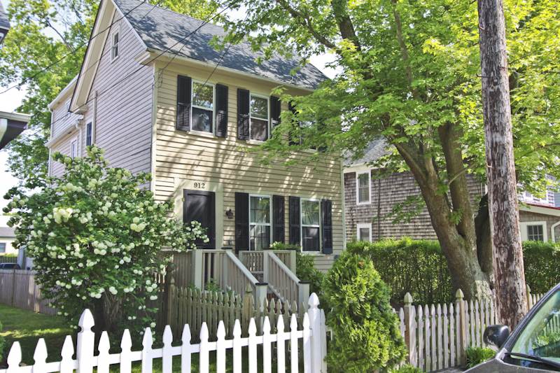 The deSatnick Real Estate Team