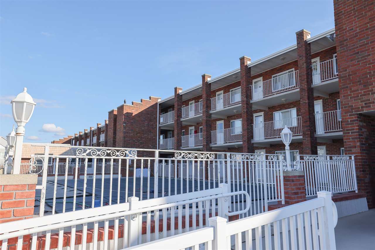 The deSatnick Real Estate Team