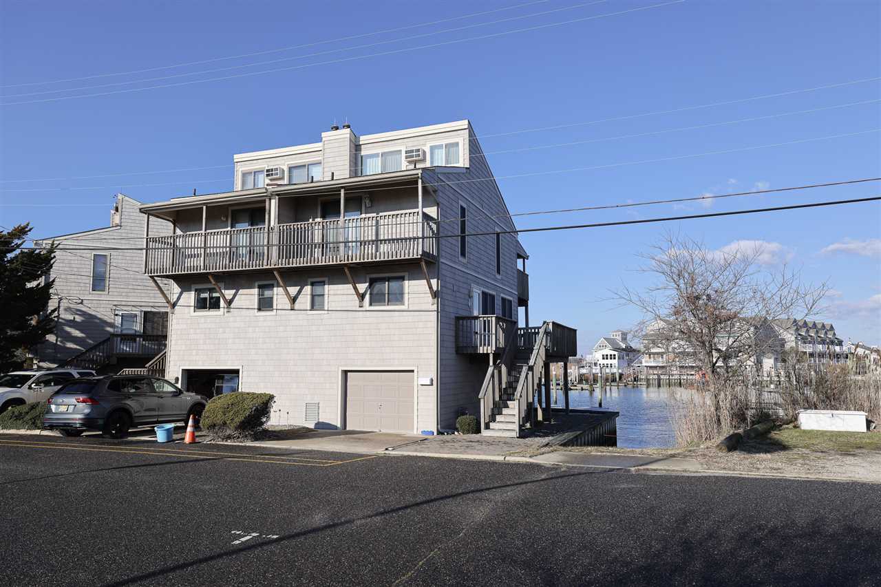 The deSatnick Real Estate Team