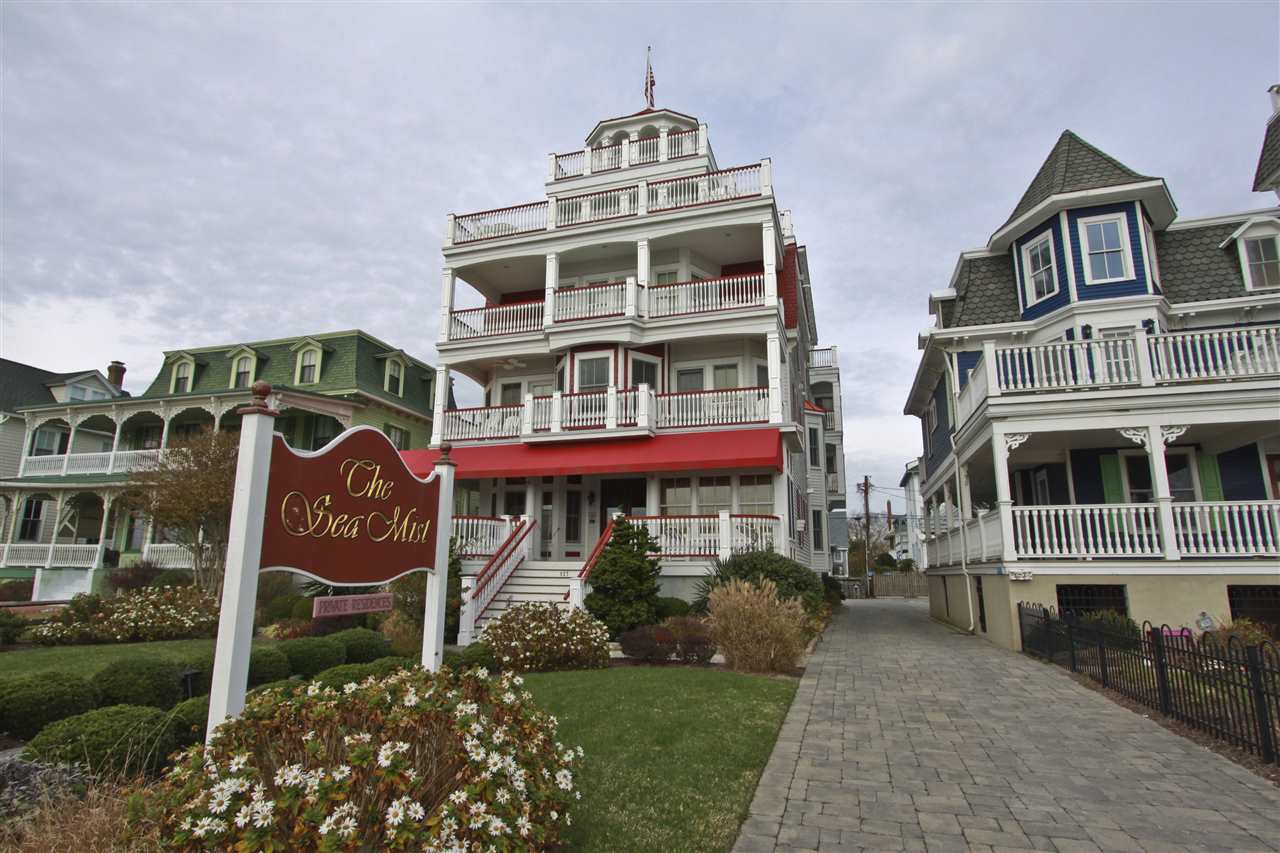 The deSatnick Real Estate Team