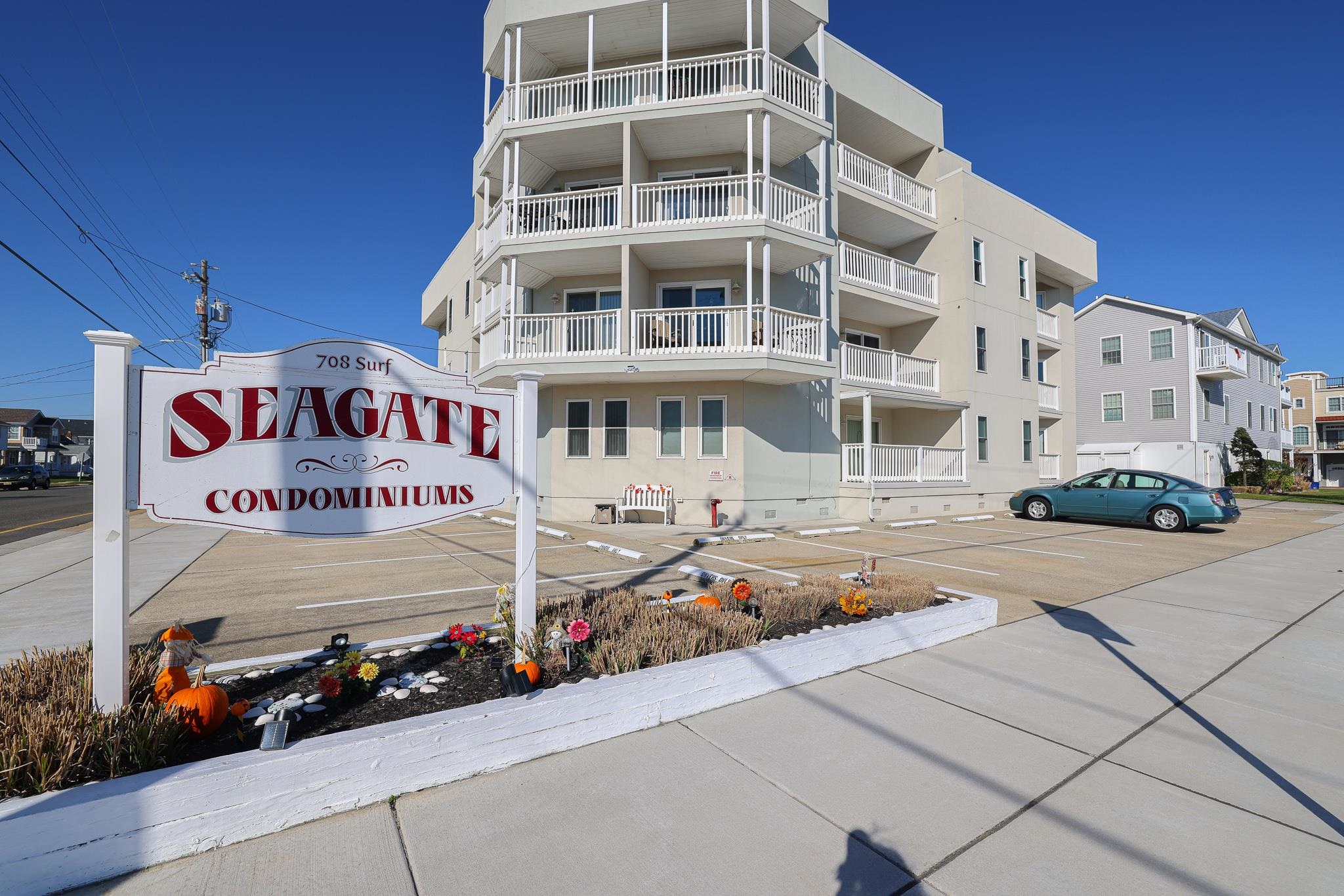 The deSatnick Real Estate Team