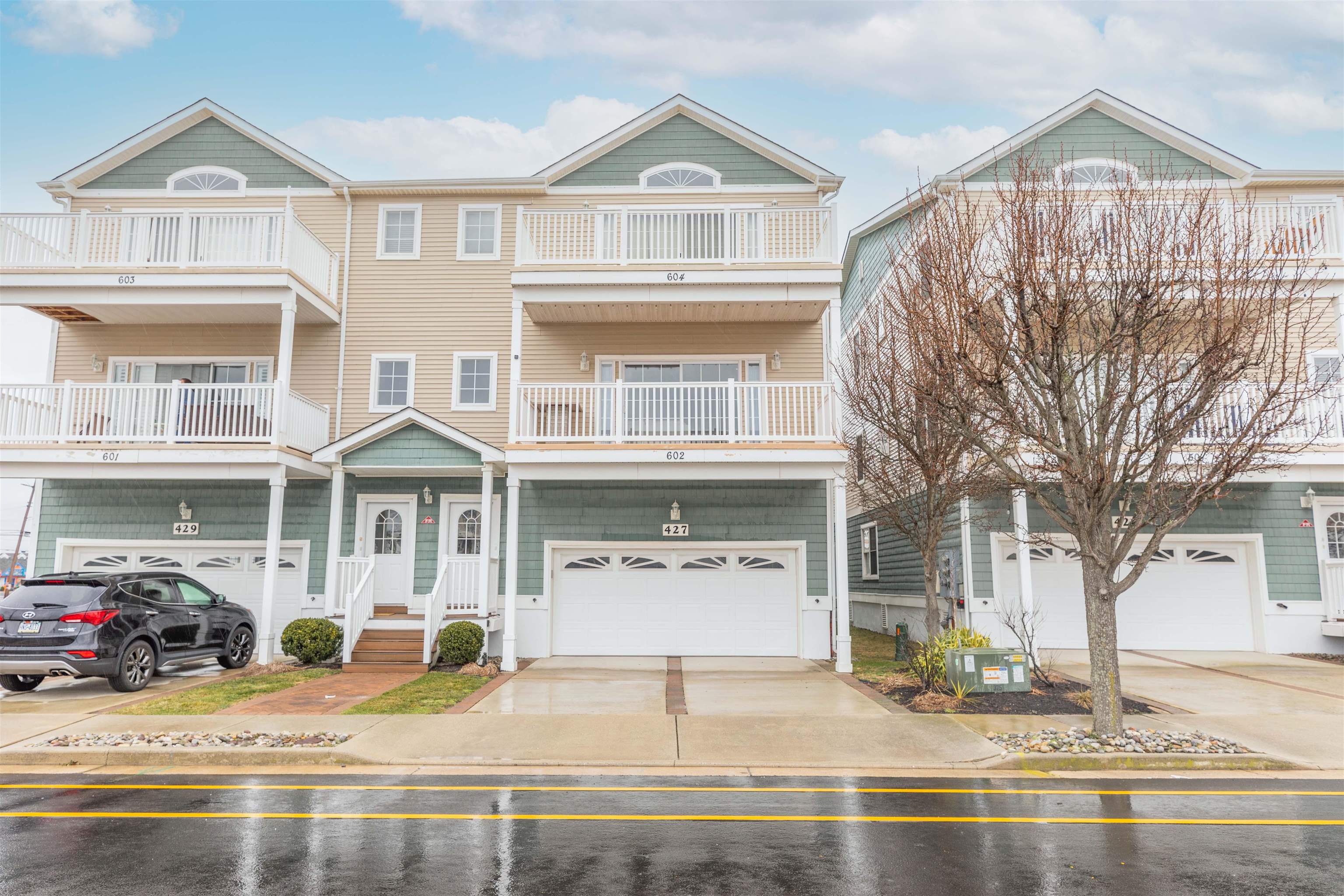 The deSatnick Real Estate Team