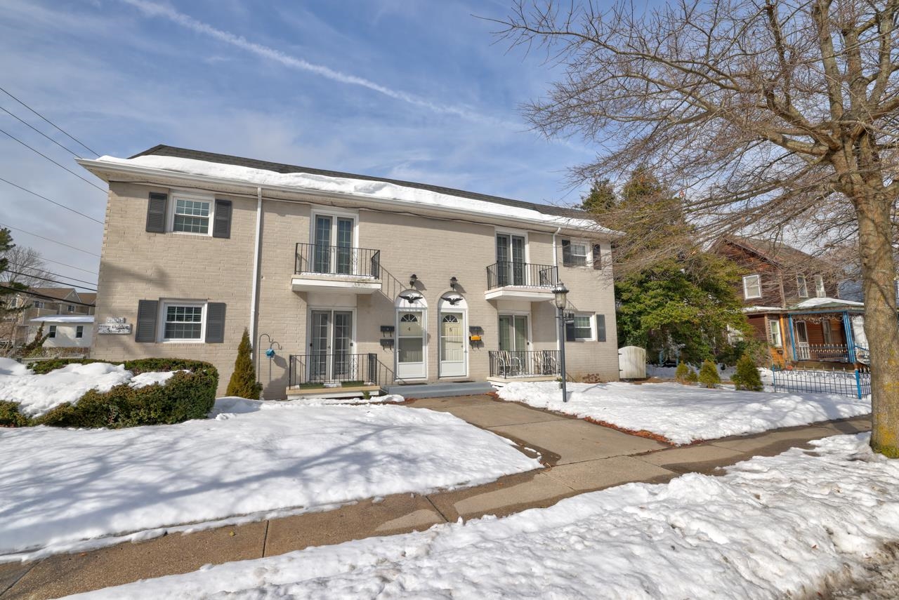 The deSatnick Real Estate Team