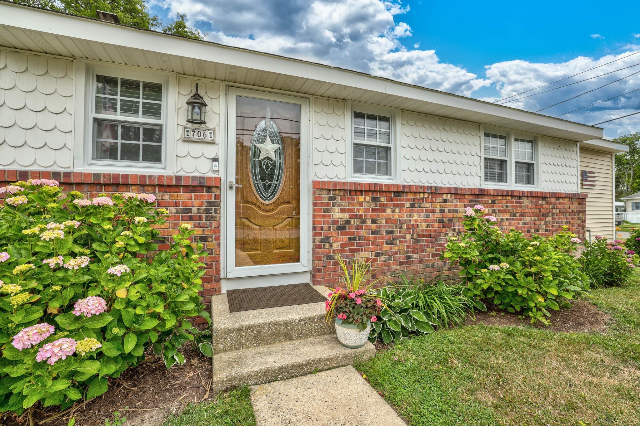 The deSatnick Real Estate Team