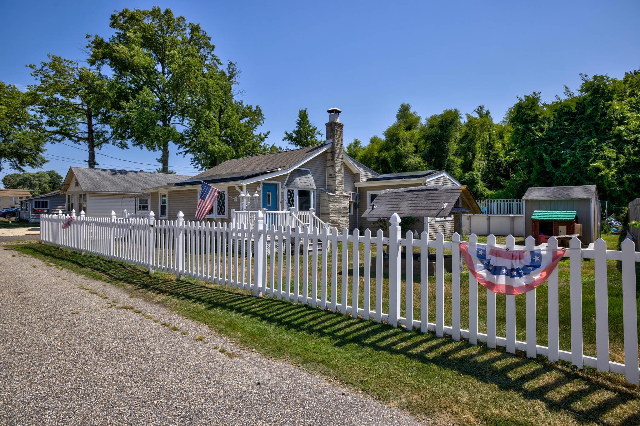 The deSatnick Real Estate Team