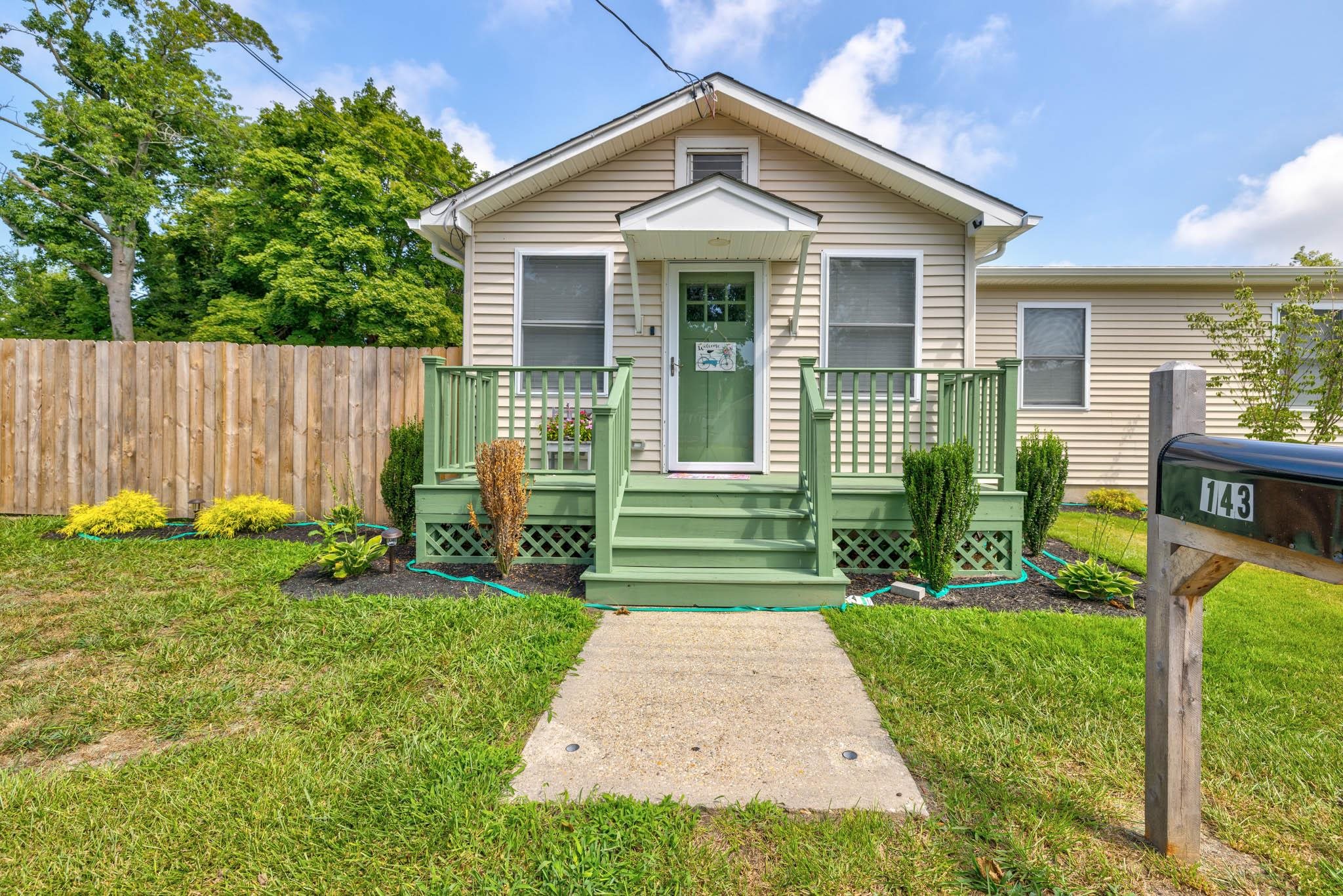 The deSatnick Real Estate Team