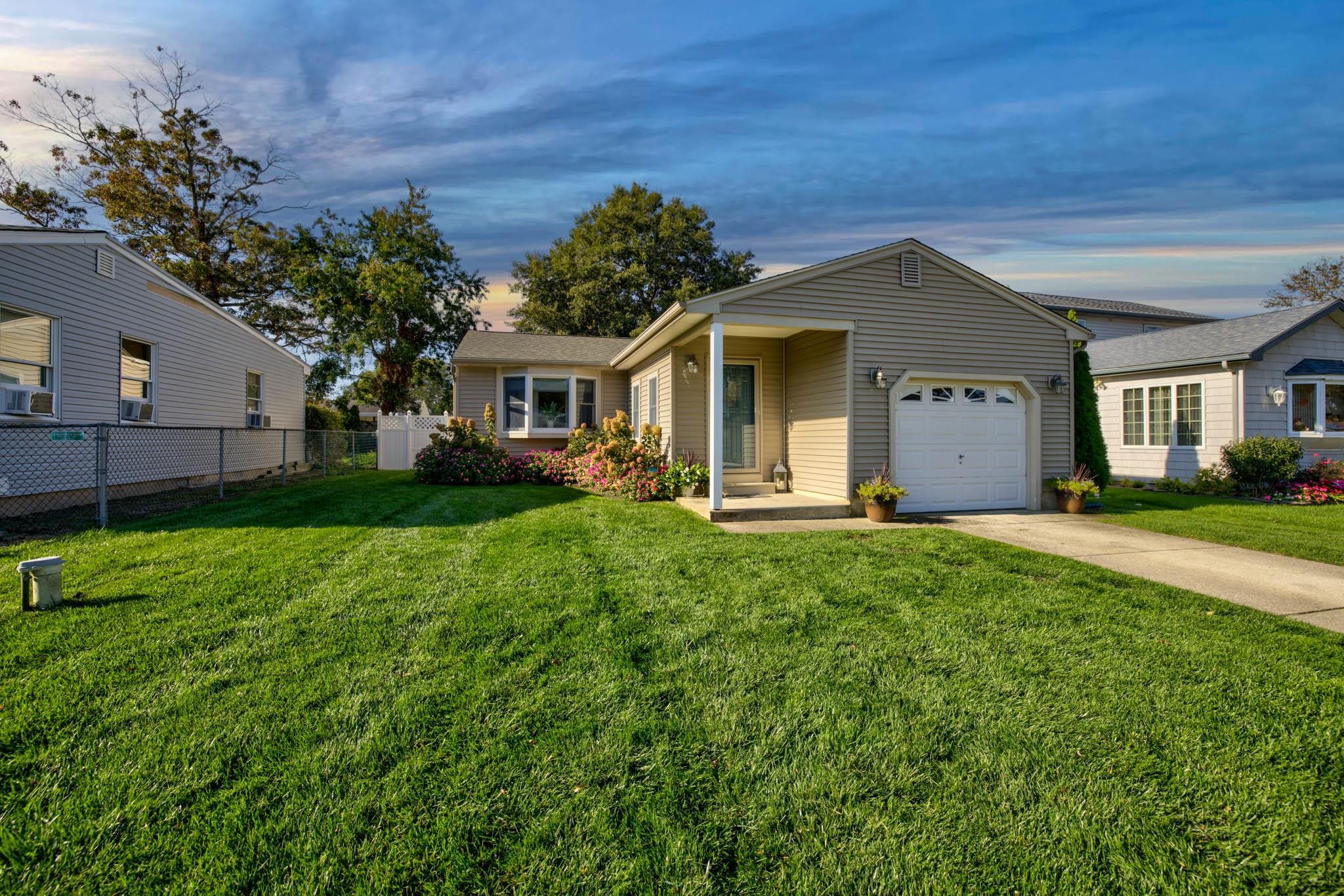 The deSatnick Real Estate Team