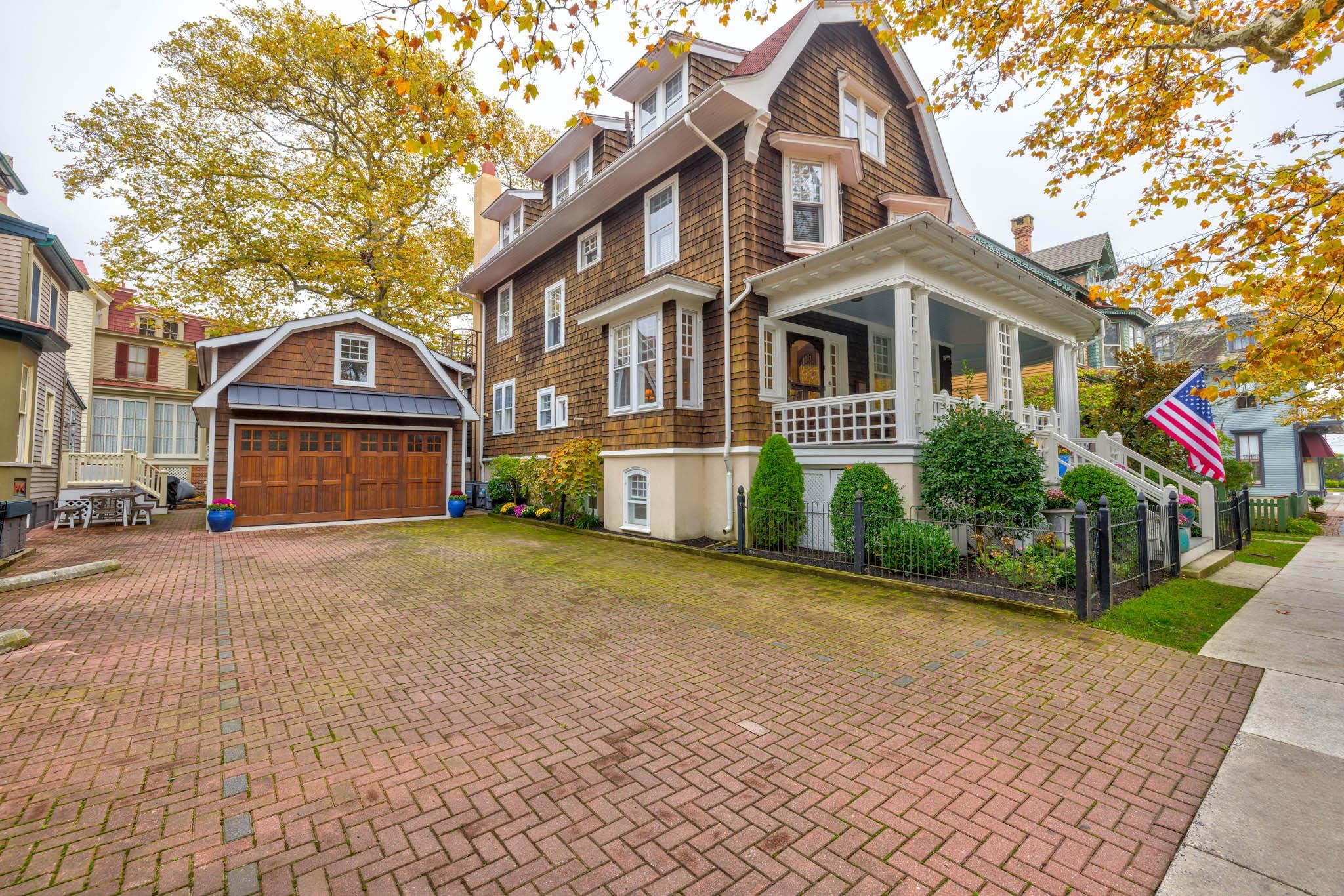 111 Ocean Street - Picture 1