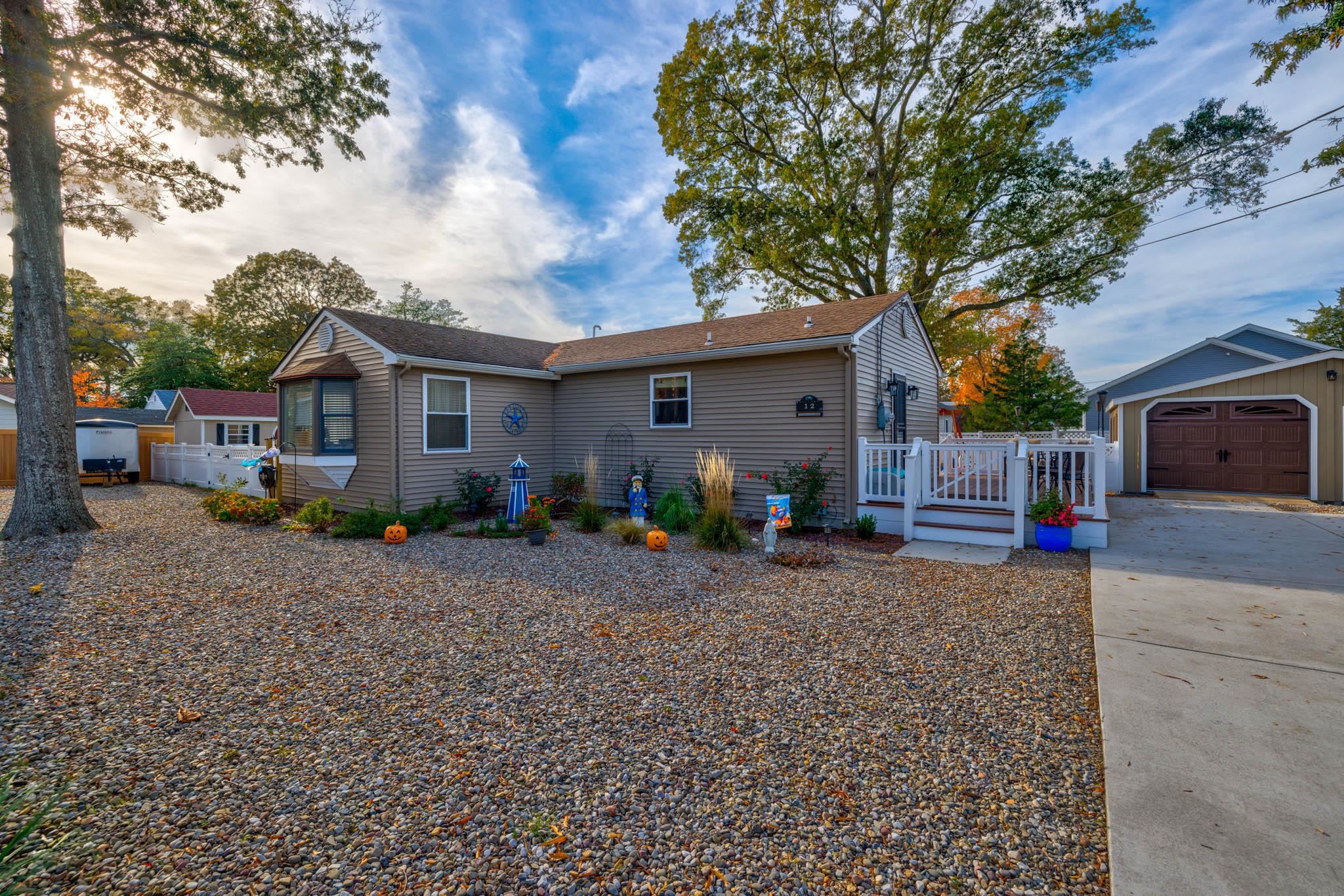 The deSatnick Real Estate Team