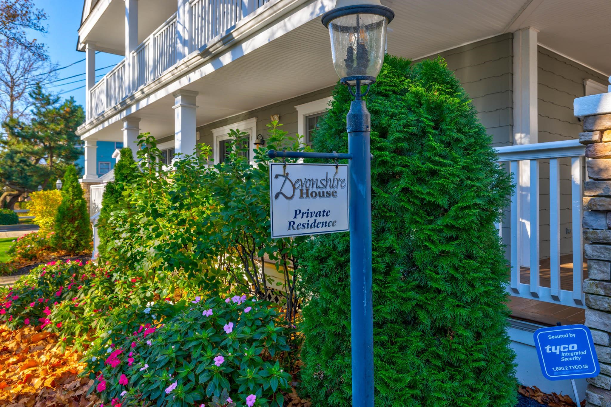 The deSatnick Real Estate Team