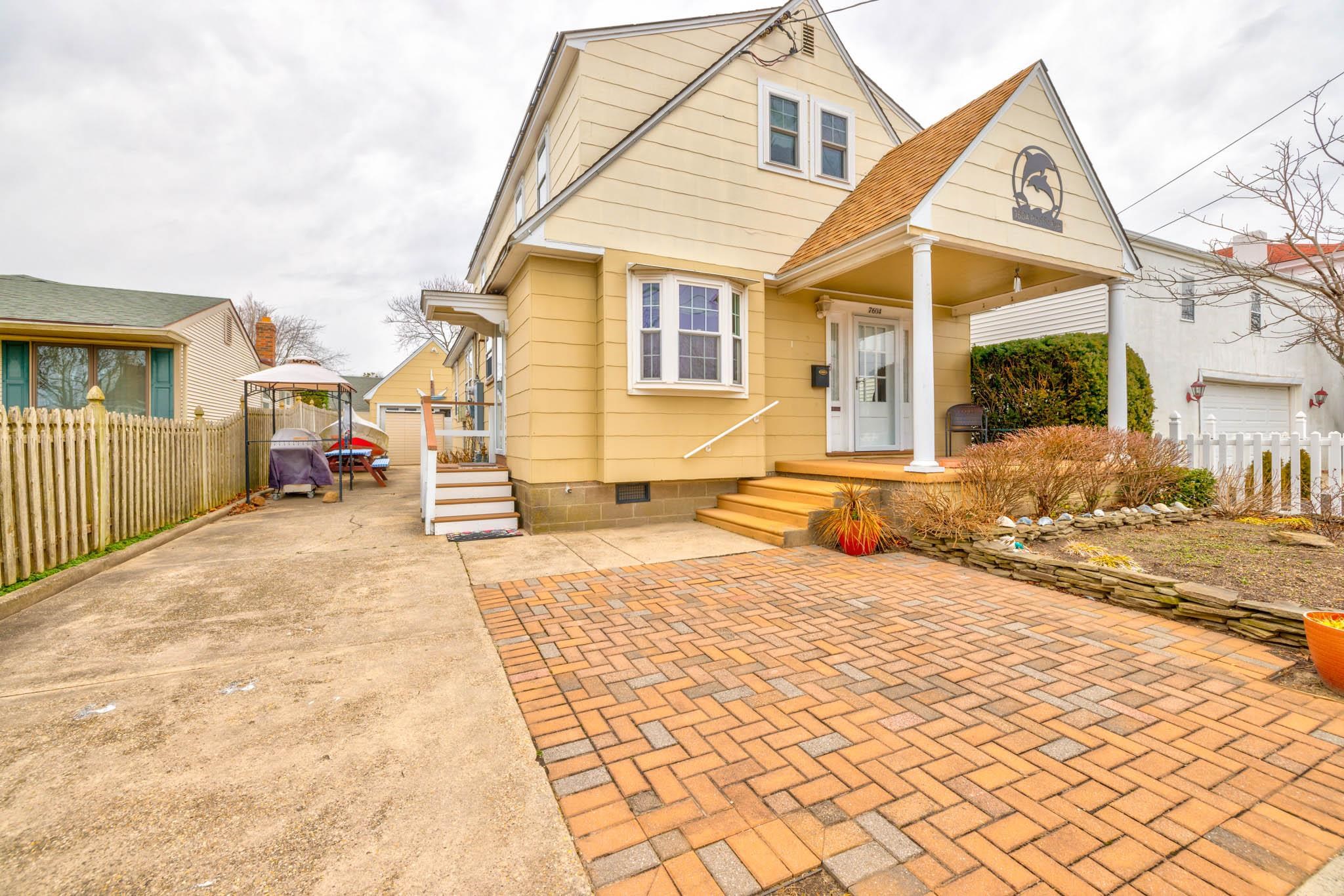 The deSatnick Real Estate Team