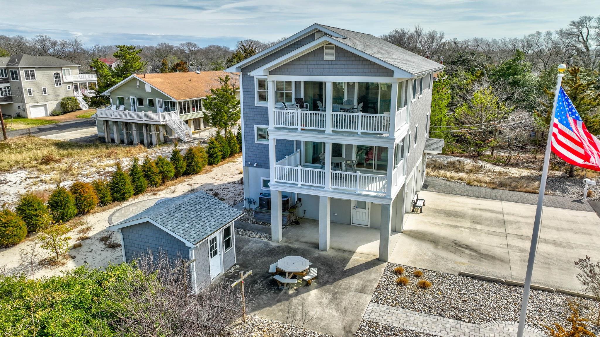 The deSatnick Real Estate Team