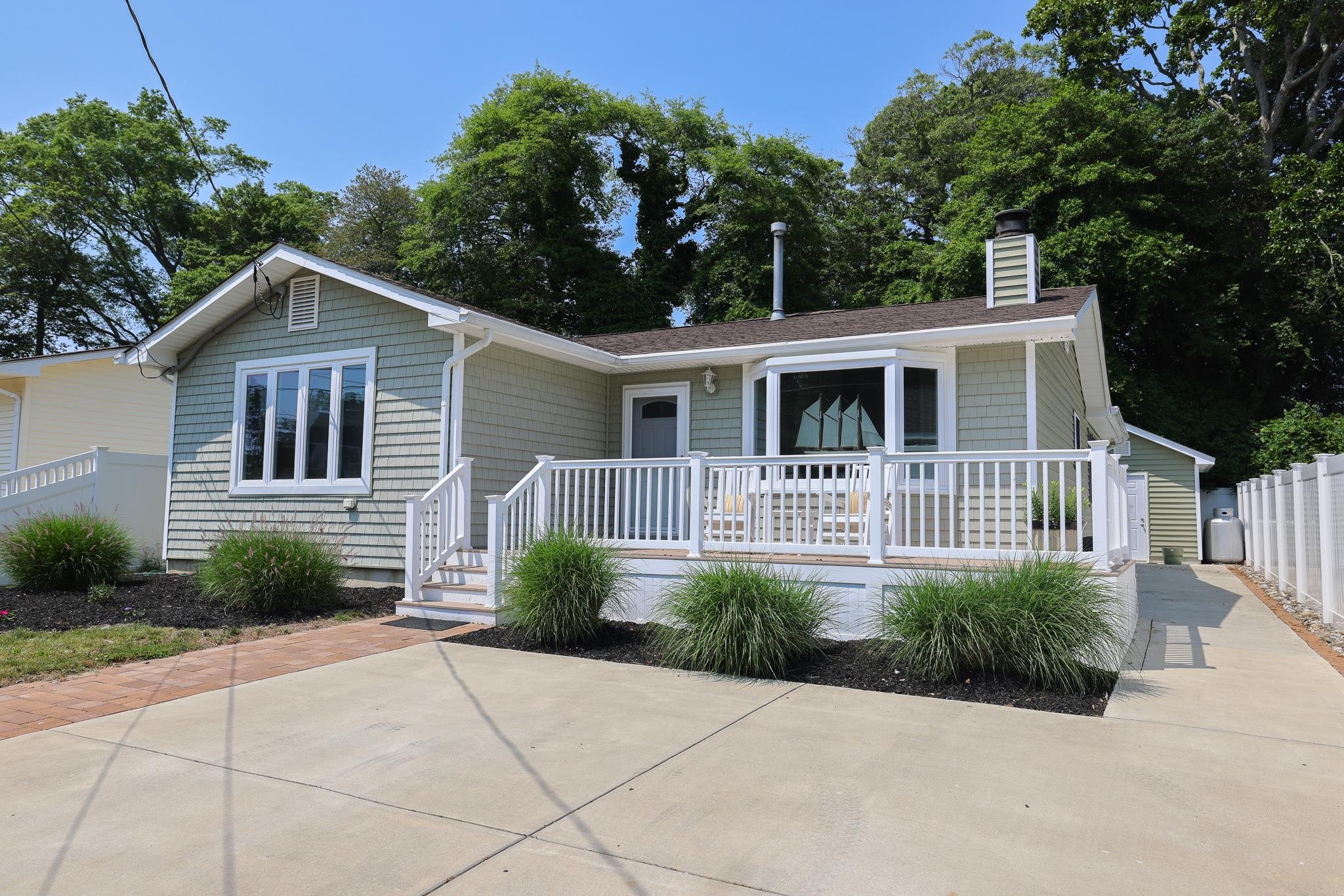 The deSatnick Real Estate Team