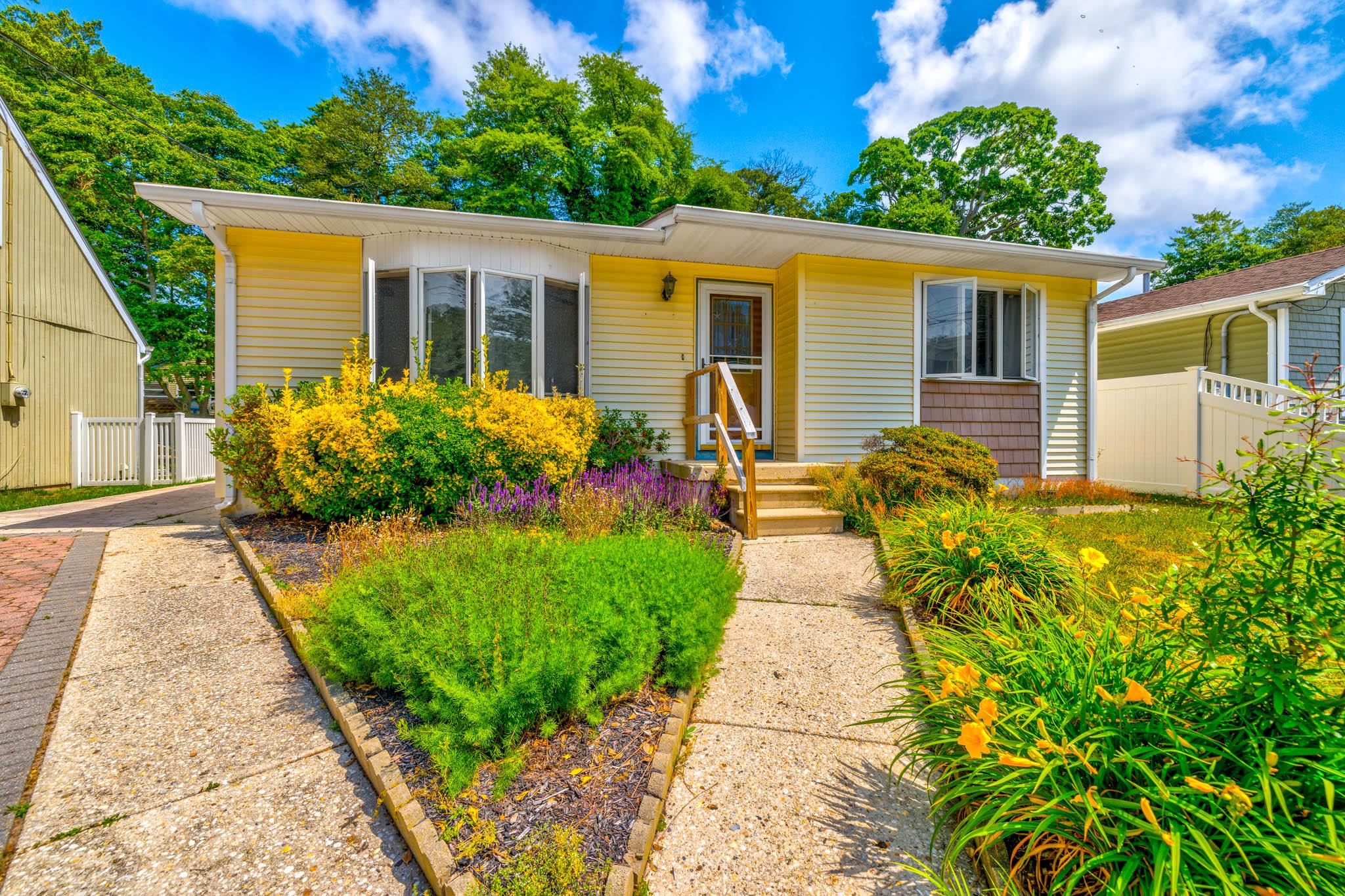 The deSatnick Real Estate Team