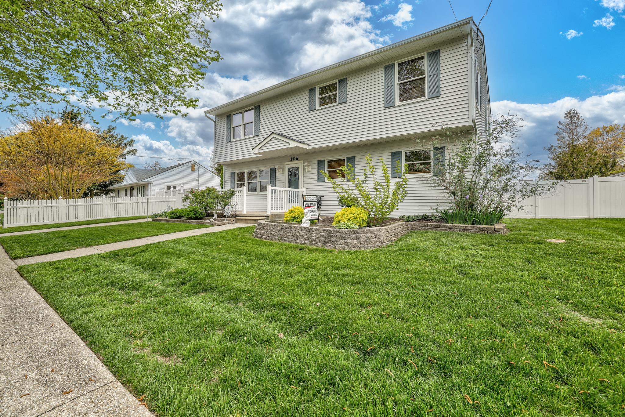 The deSatnick Real Estate Team