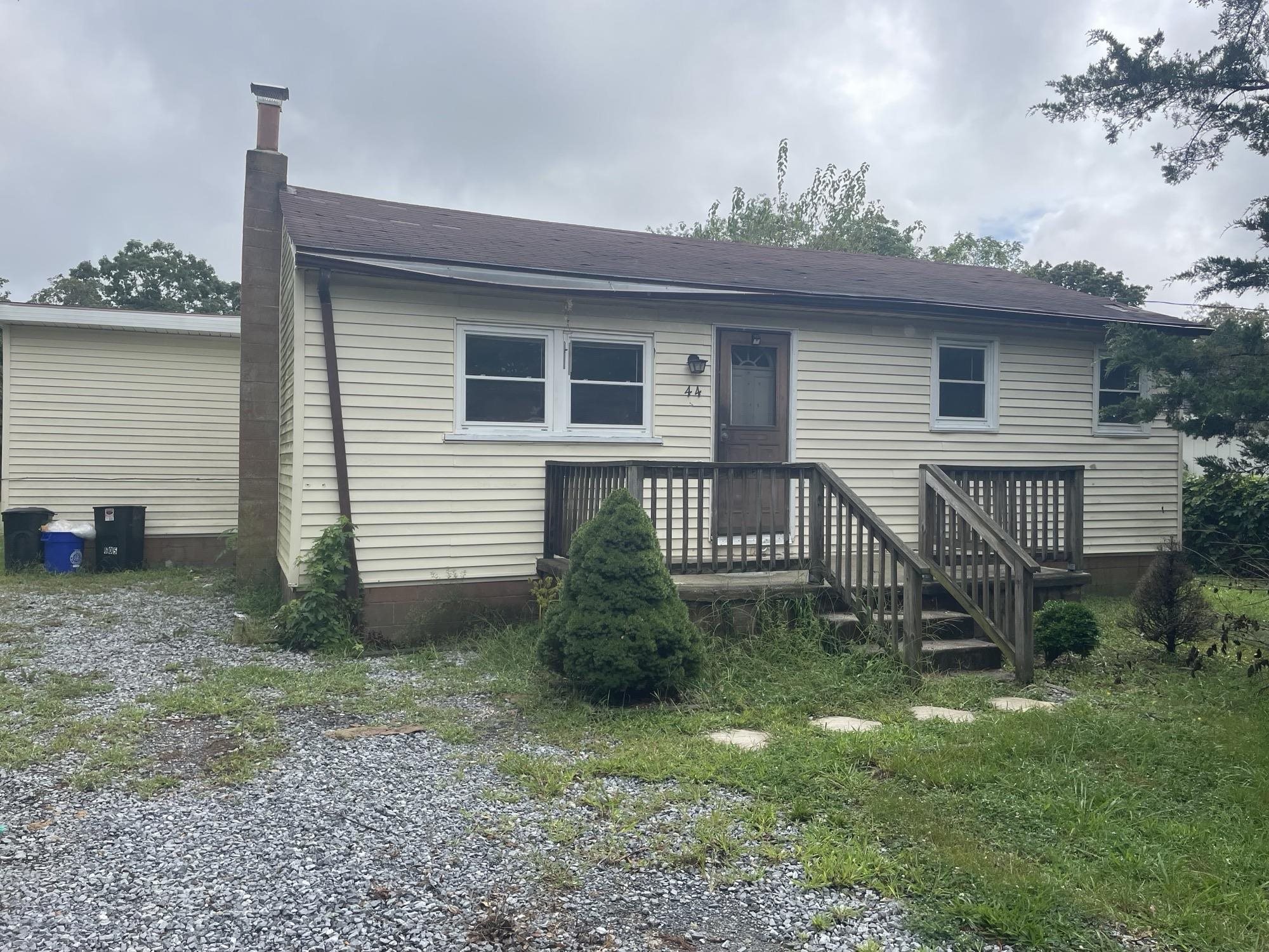 The deSatnick Real Estate Team