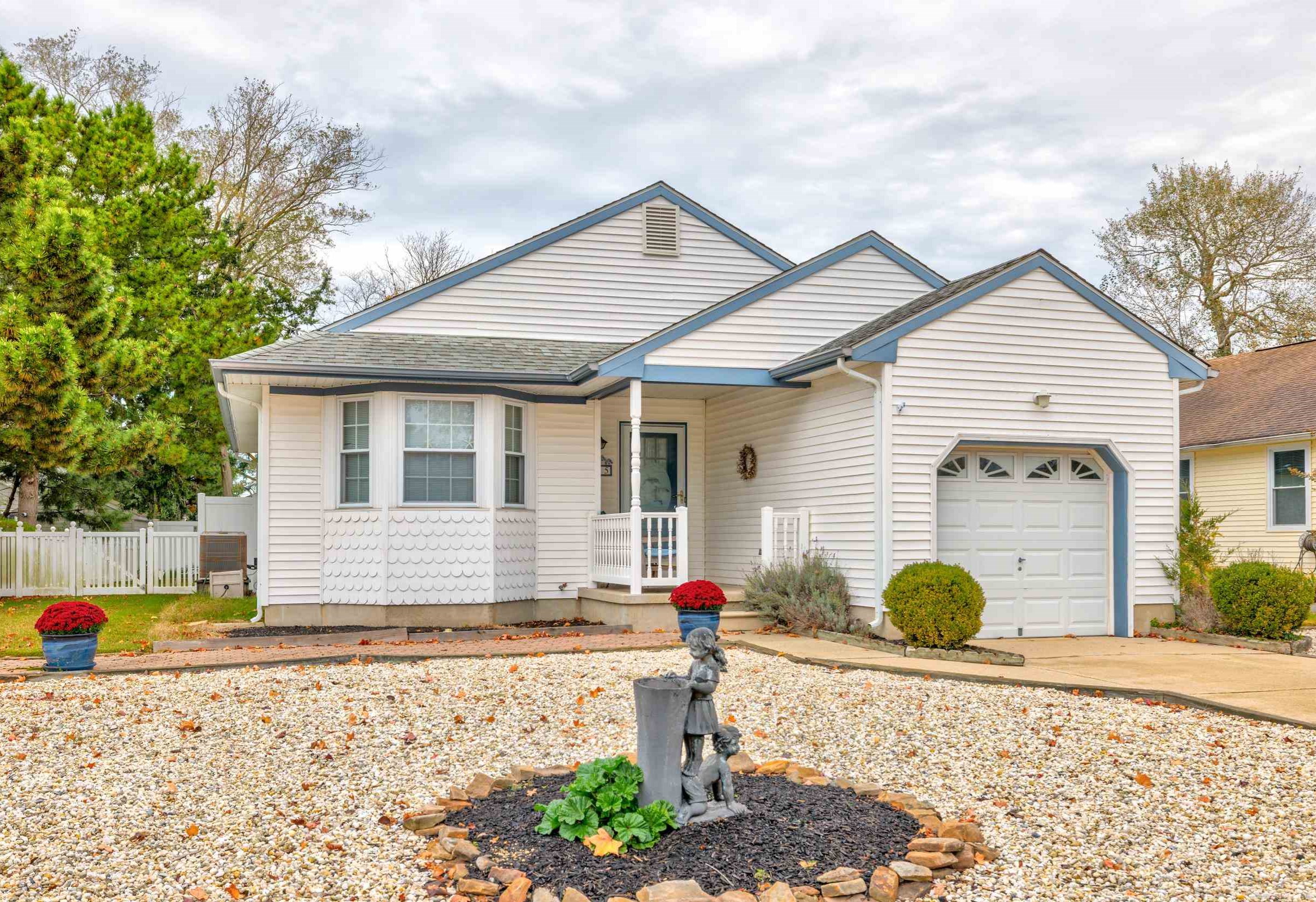 The deSatnick Real Estate Team