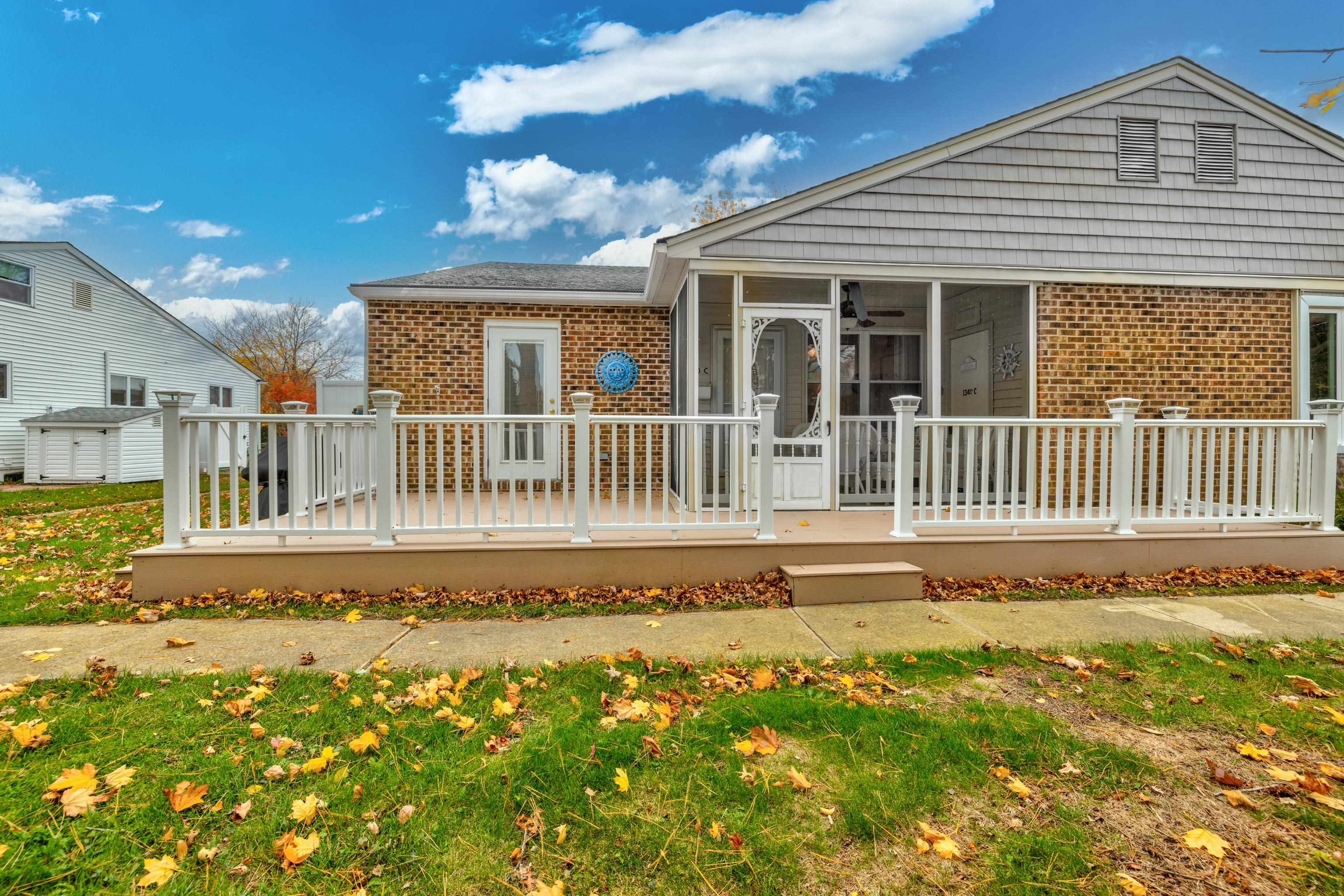 The deSatnick Real Estate Team