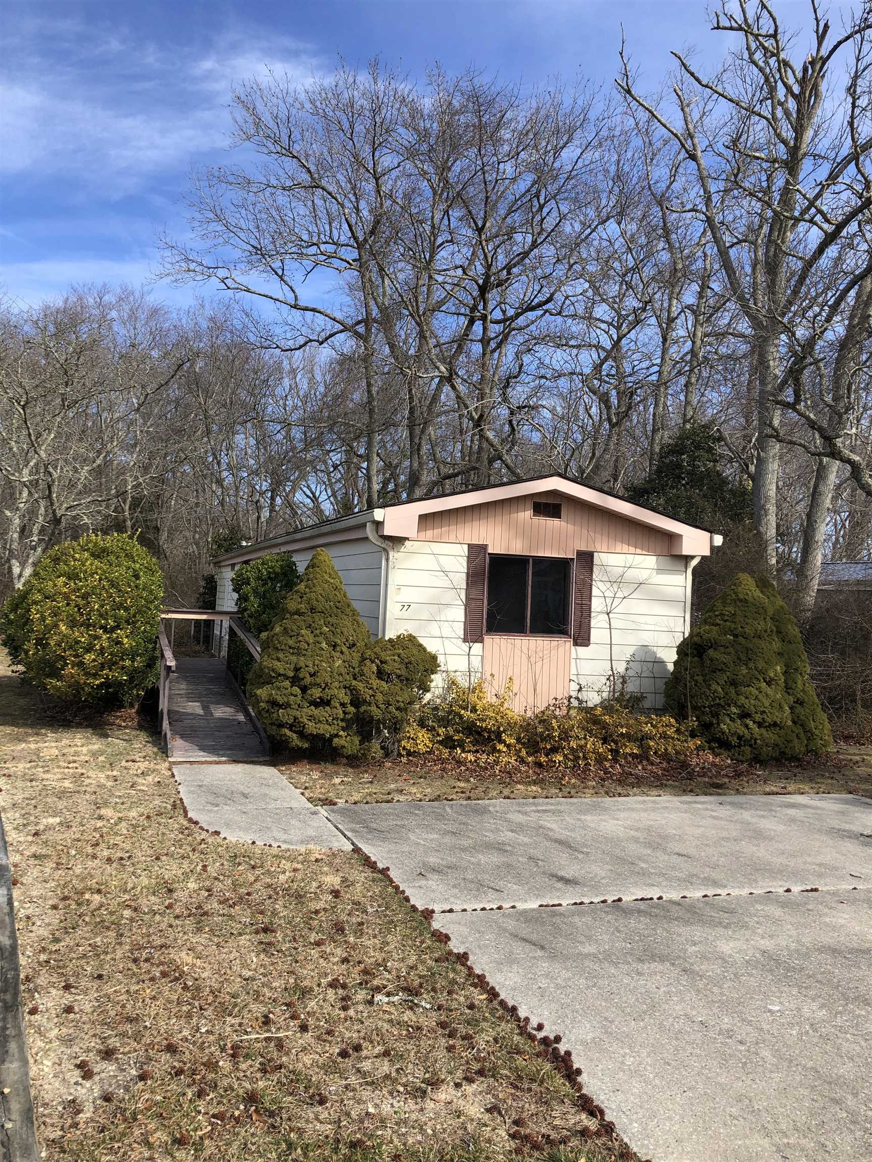 The deSatnick Real Estate Team