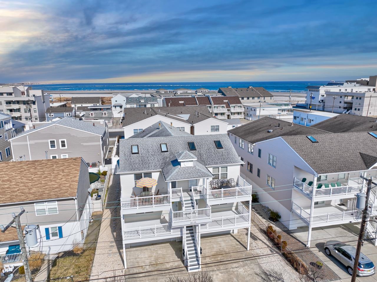 The deSatnick Real Estate Team