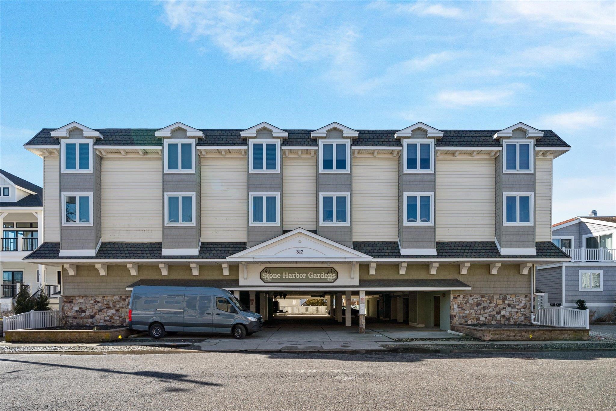 317 83rd Street - Picture 1