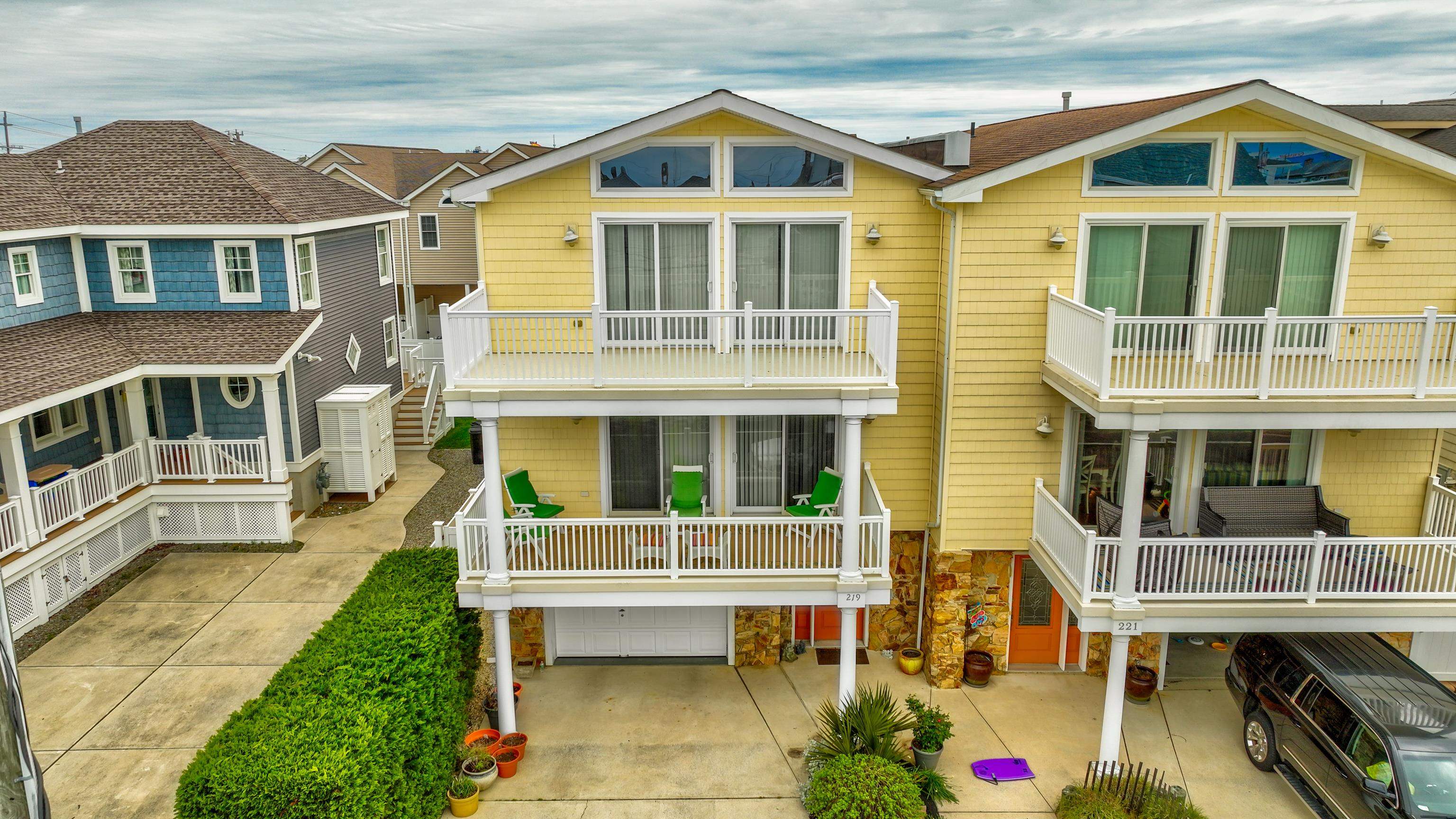 The deSatnick Real Estate Team