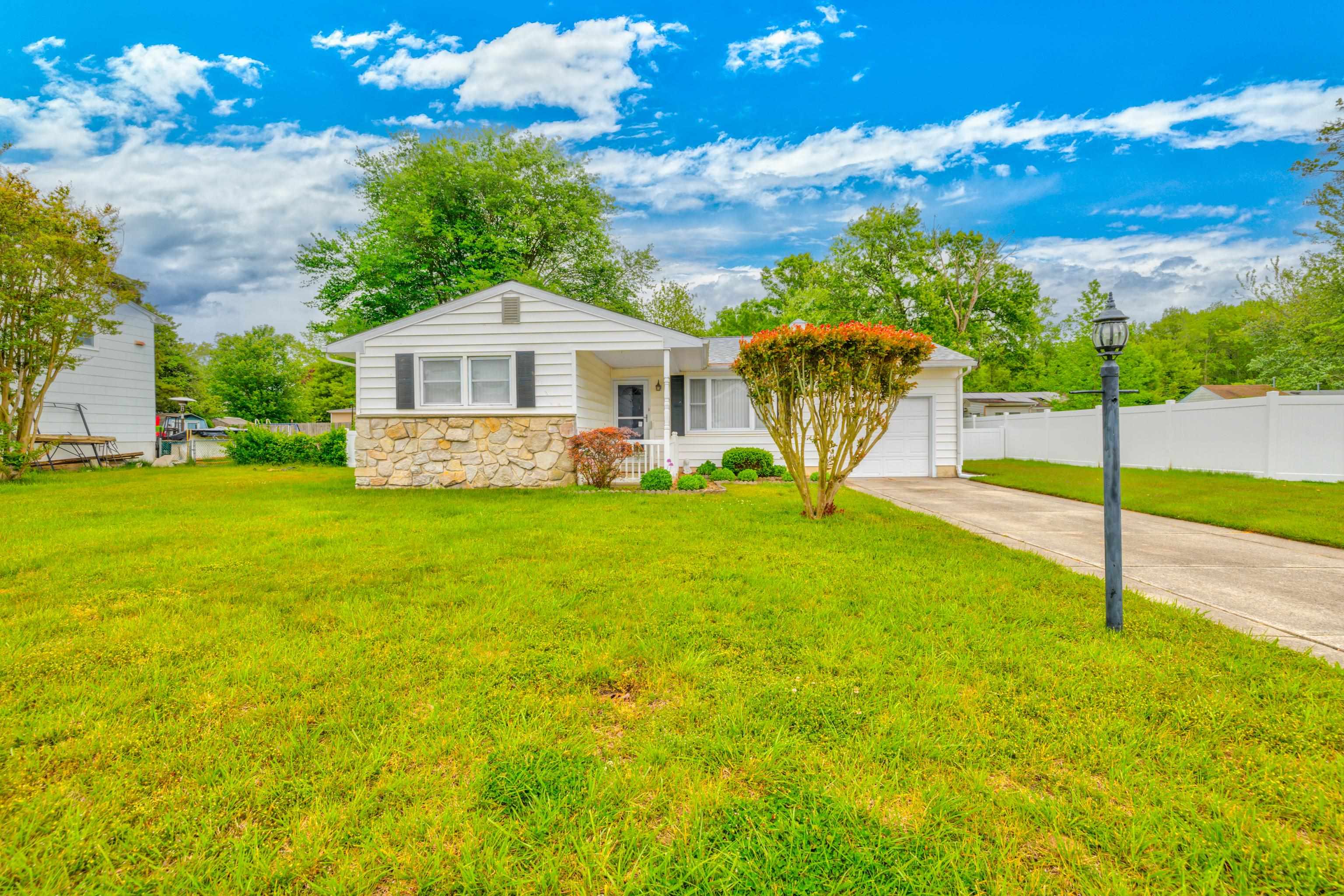 The deSatnick Real Estate Team