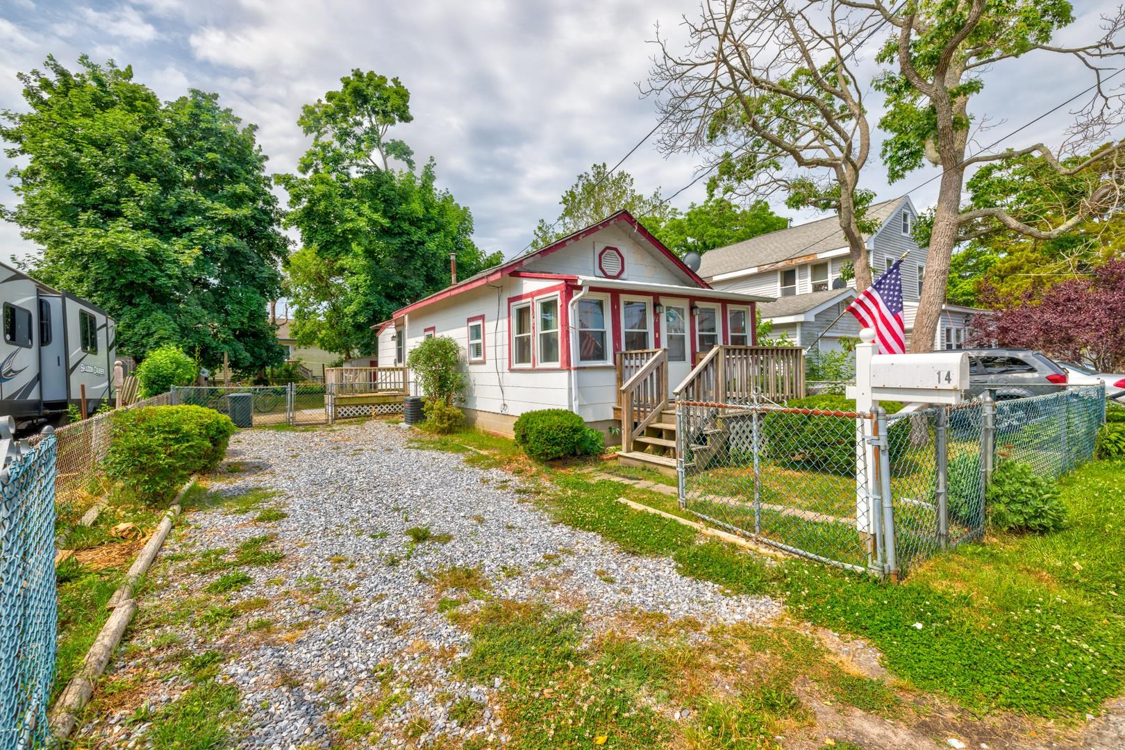 The deSatnick Real Estate Team