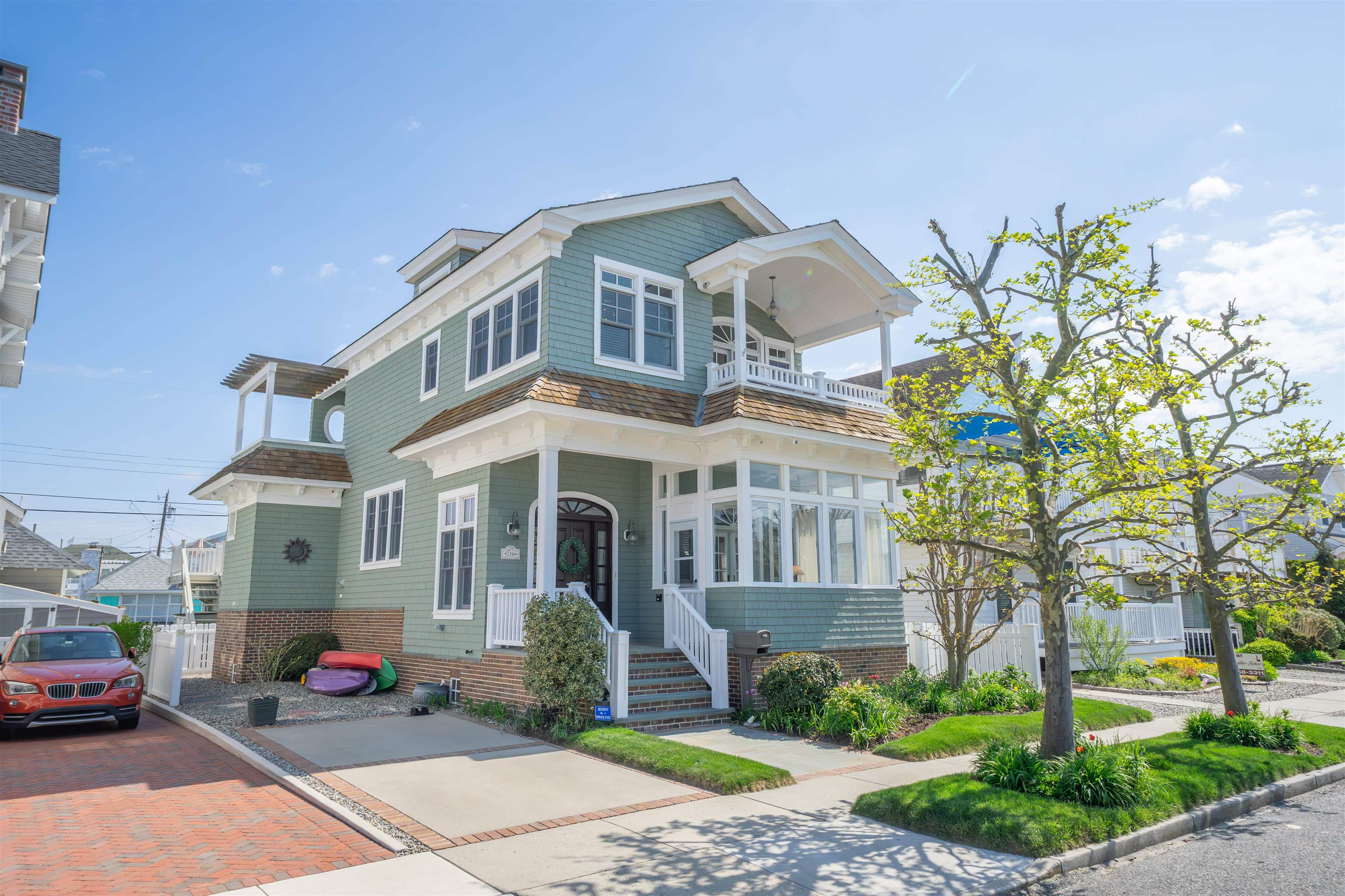 216 110th Street - Picture 1