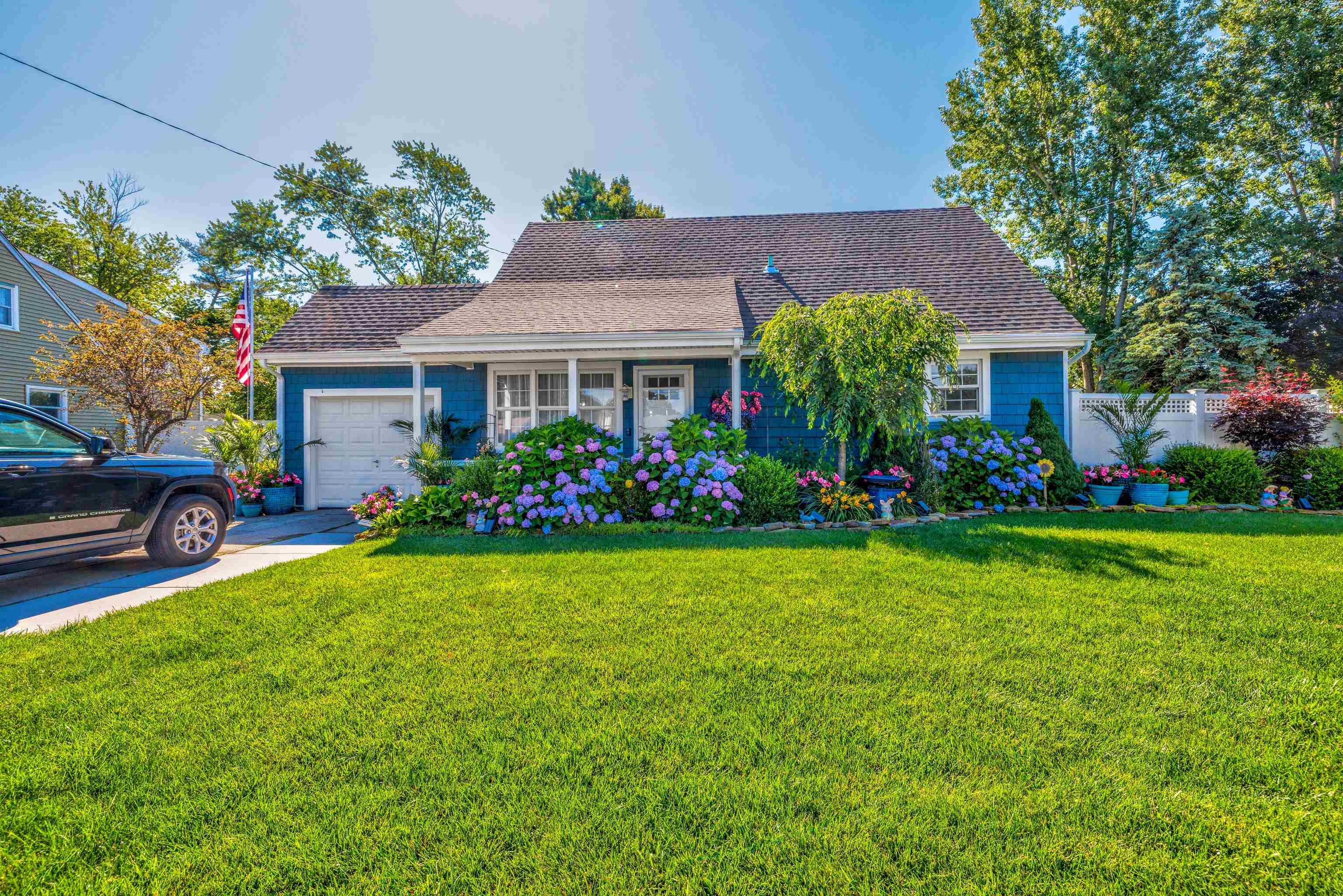 The deSatnick Real Estate Team