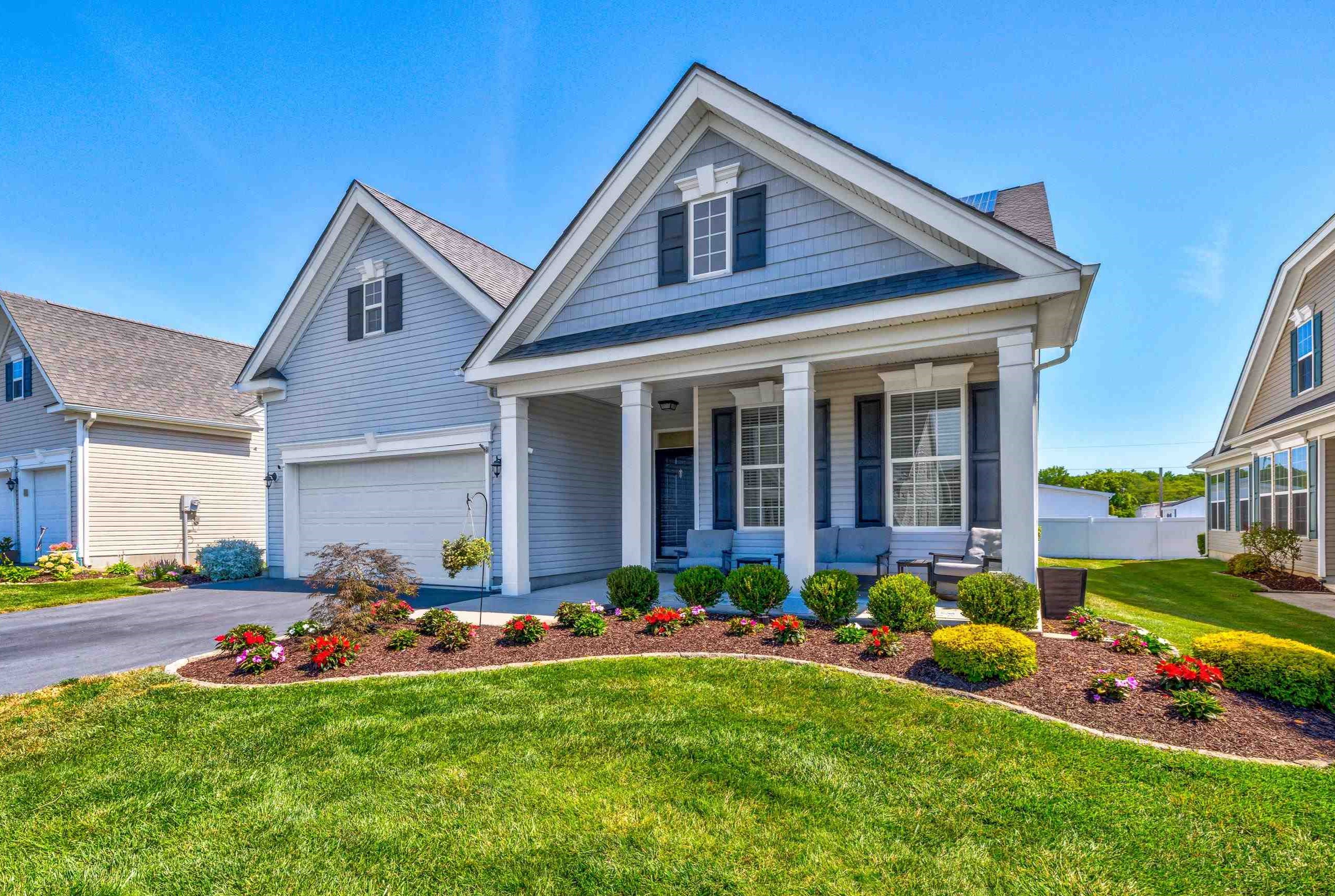 The deSatnick Real Estate Team