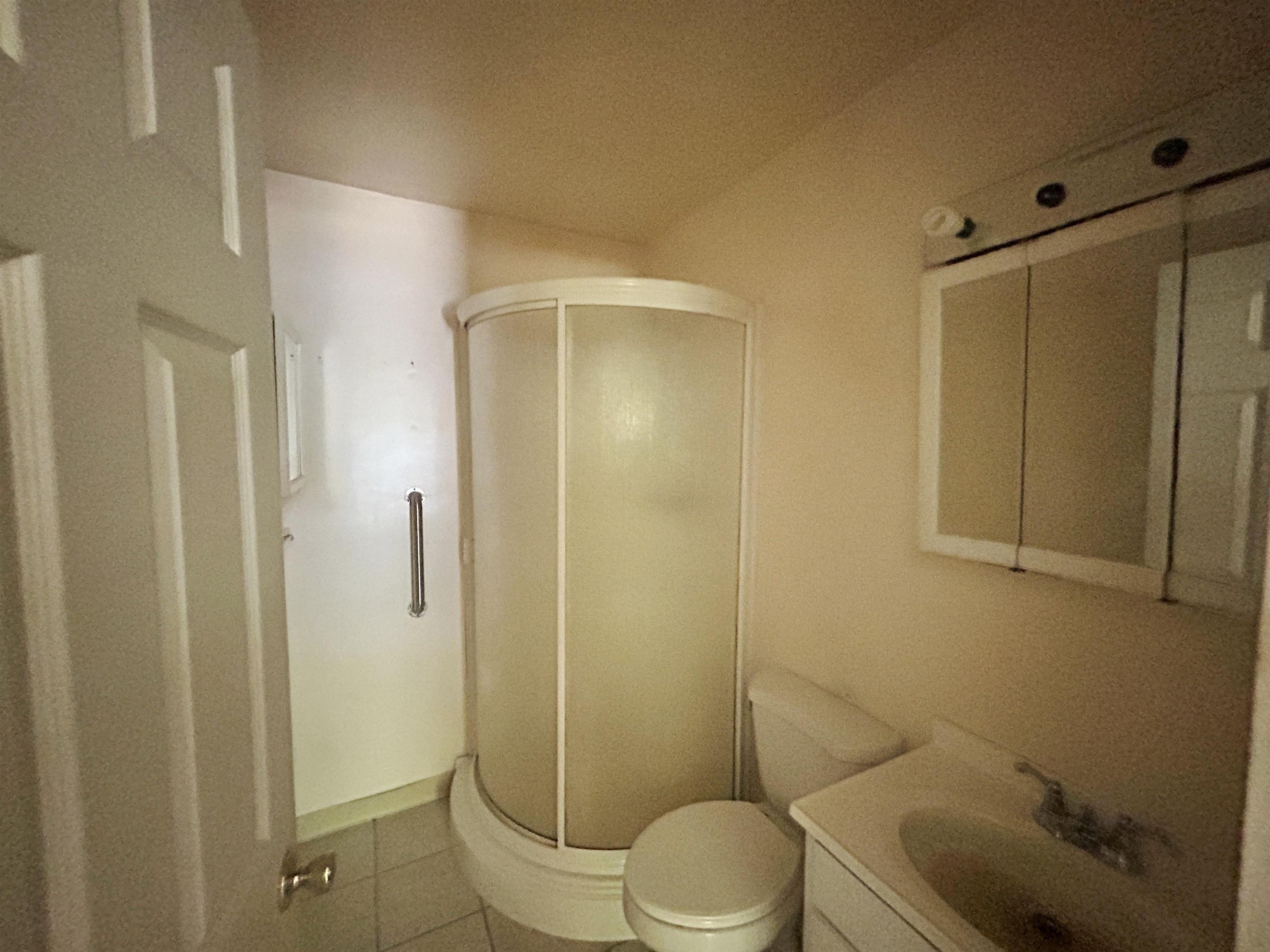 242080 | Photo 12
