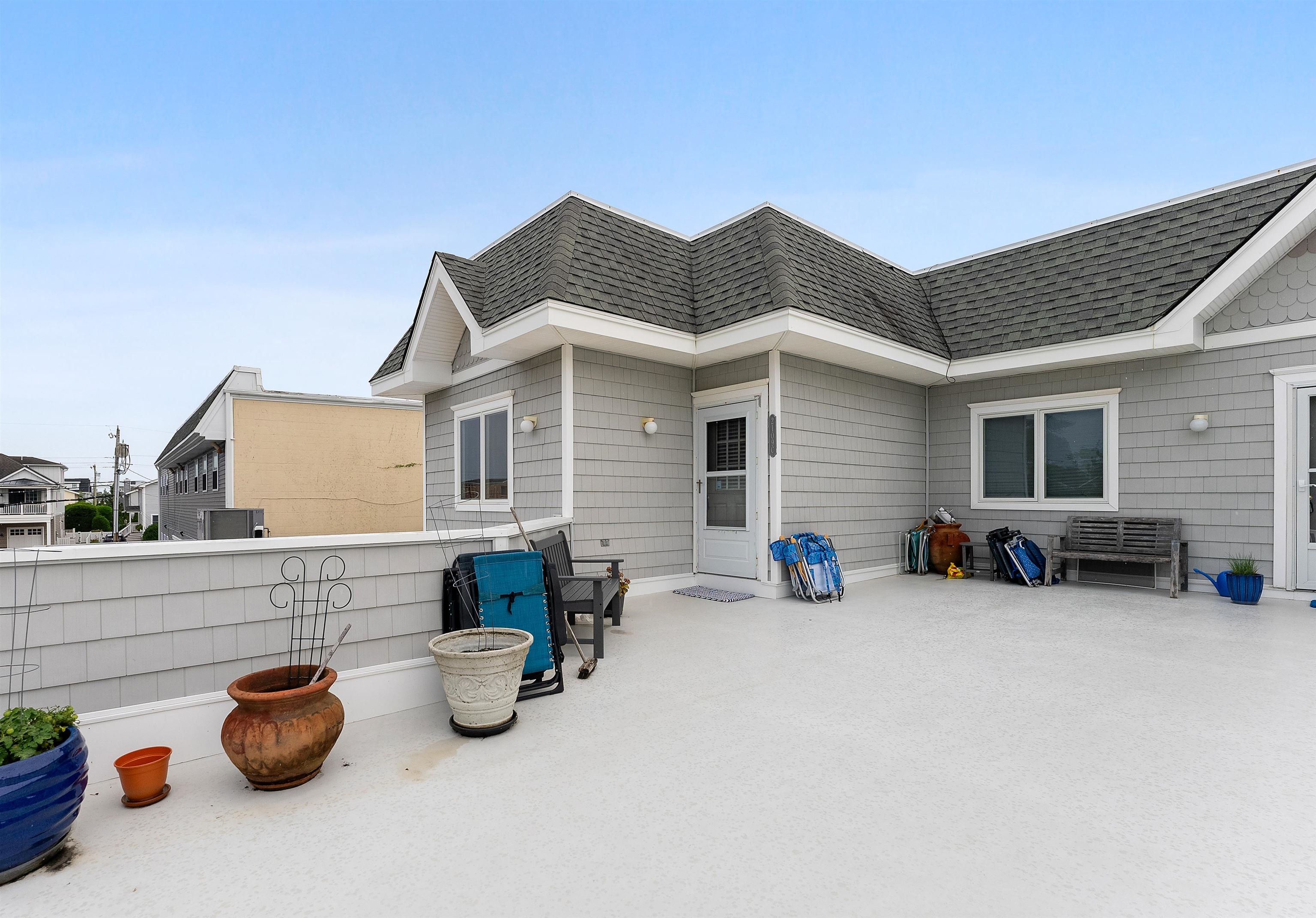 2109 Dune - Picture 1