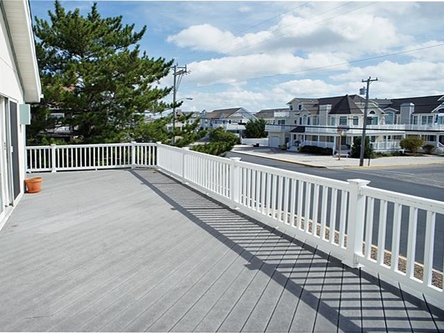 1118 Avalon Avenue - Picture 3