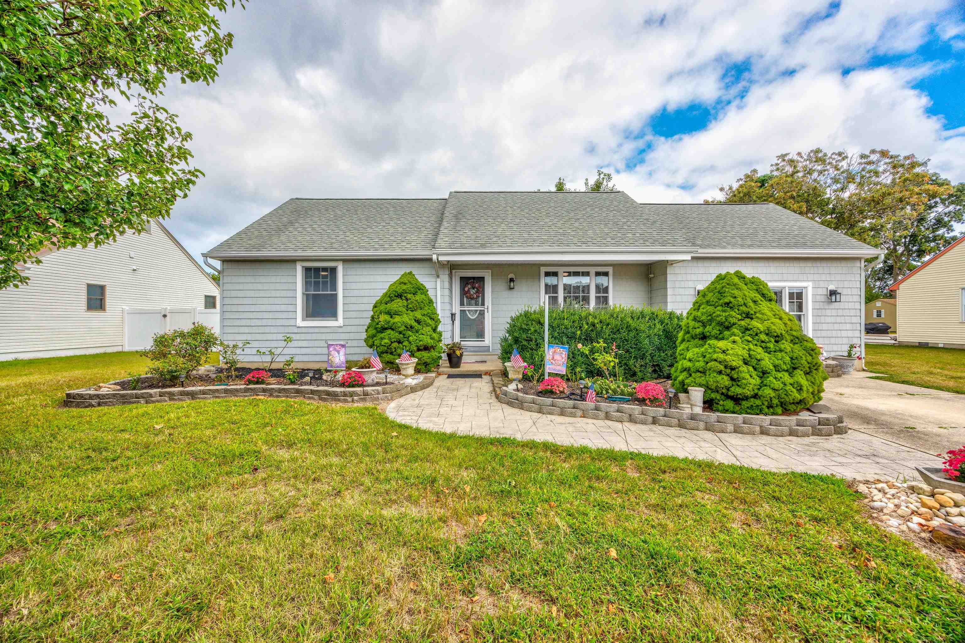 The deSatnick Real Estate Team