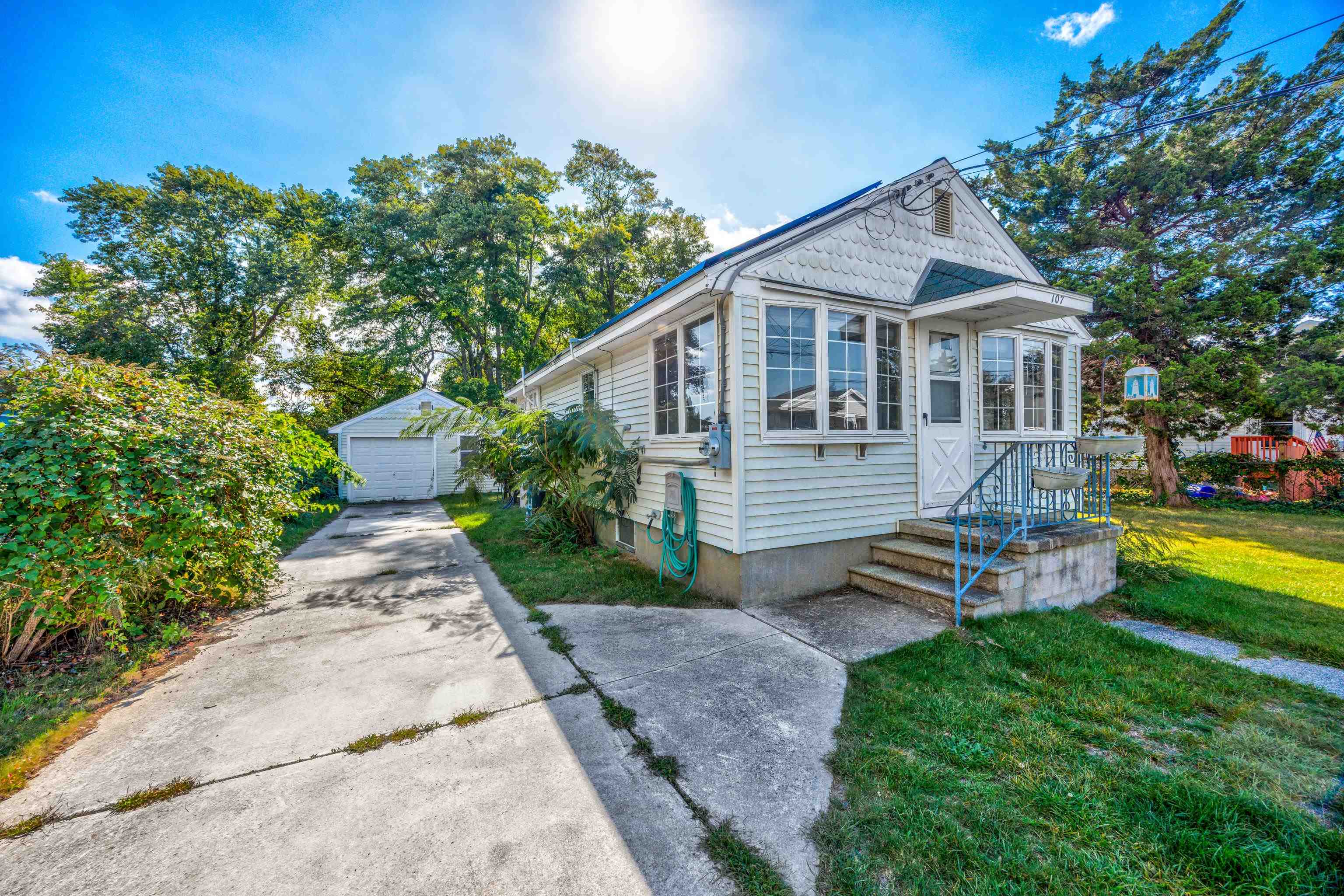 The deSatnick Real Estate Team