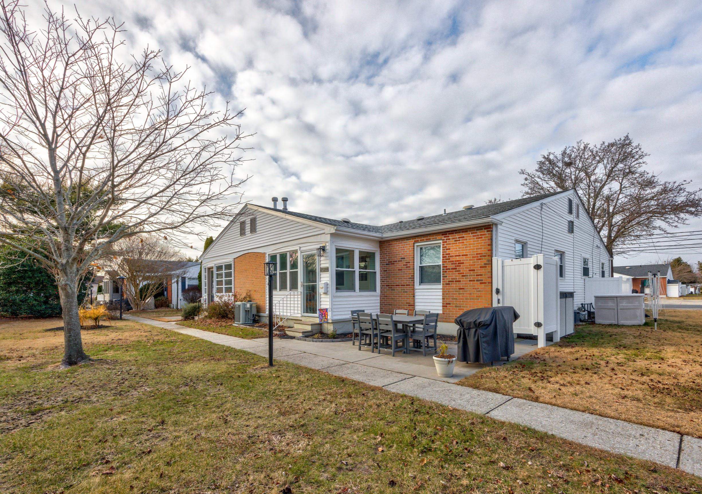 The deSatnick Real Estate Team