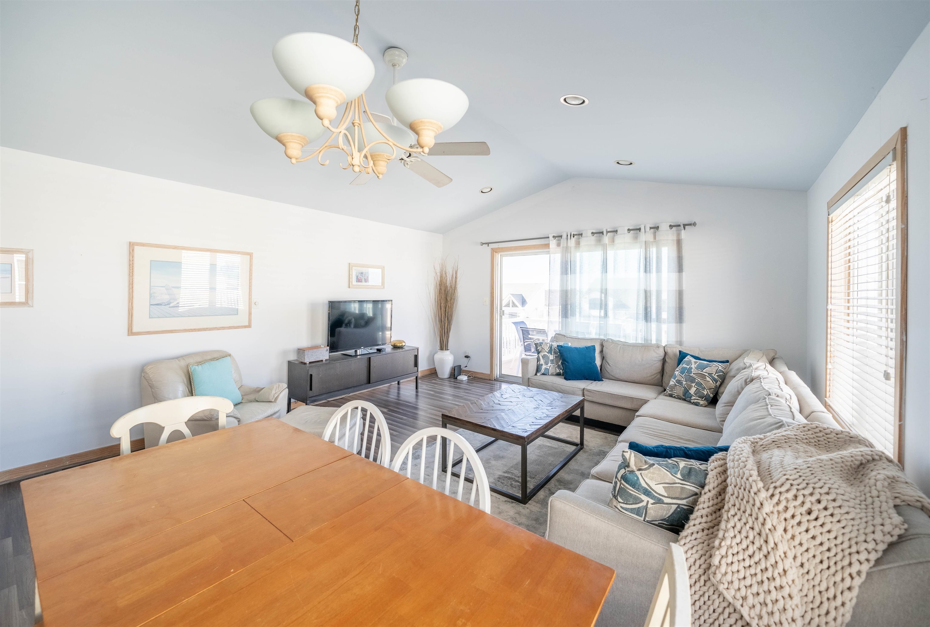 259 24th Street Unit:West