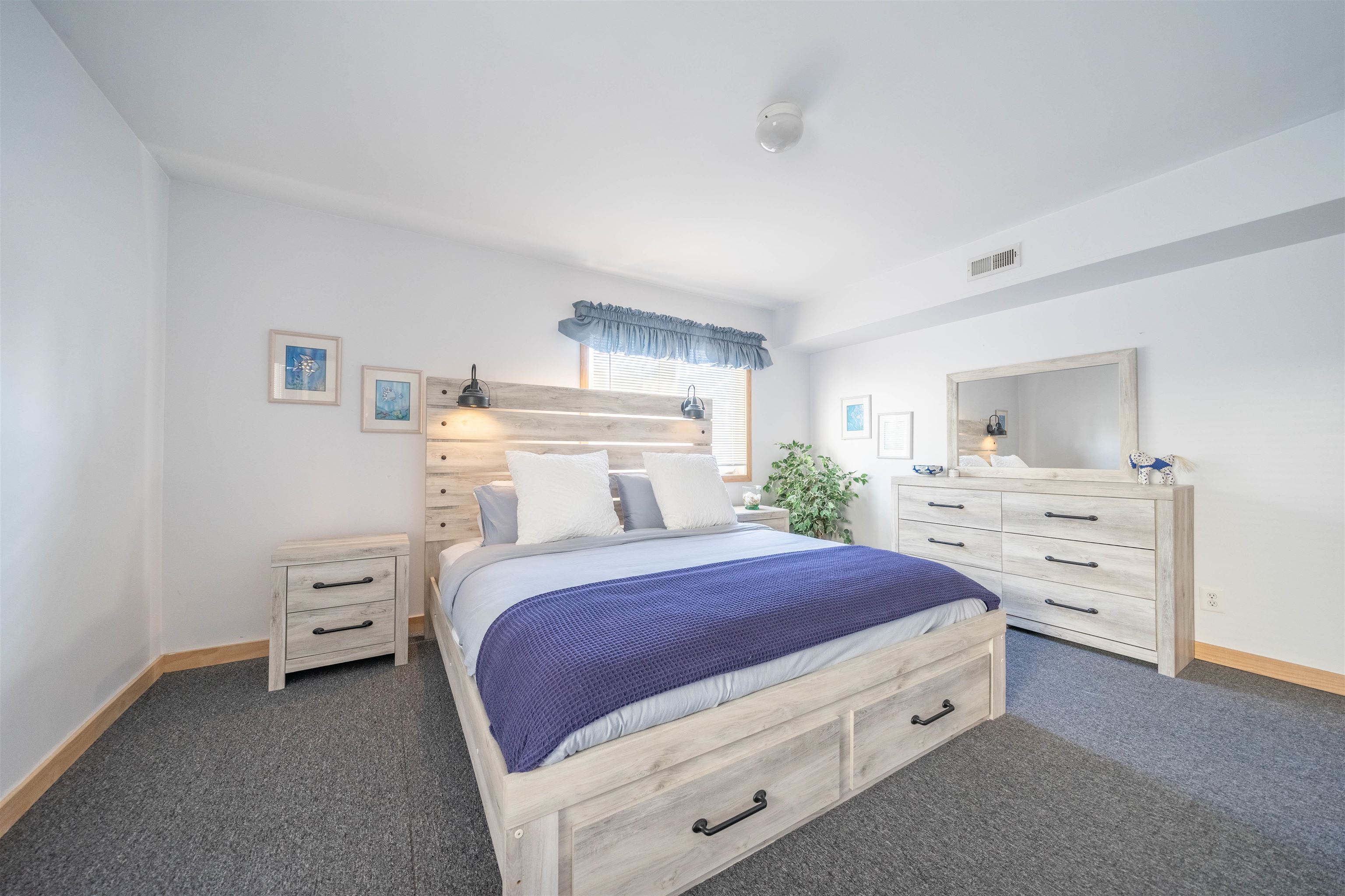 259 24th Street Unit:West