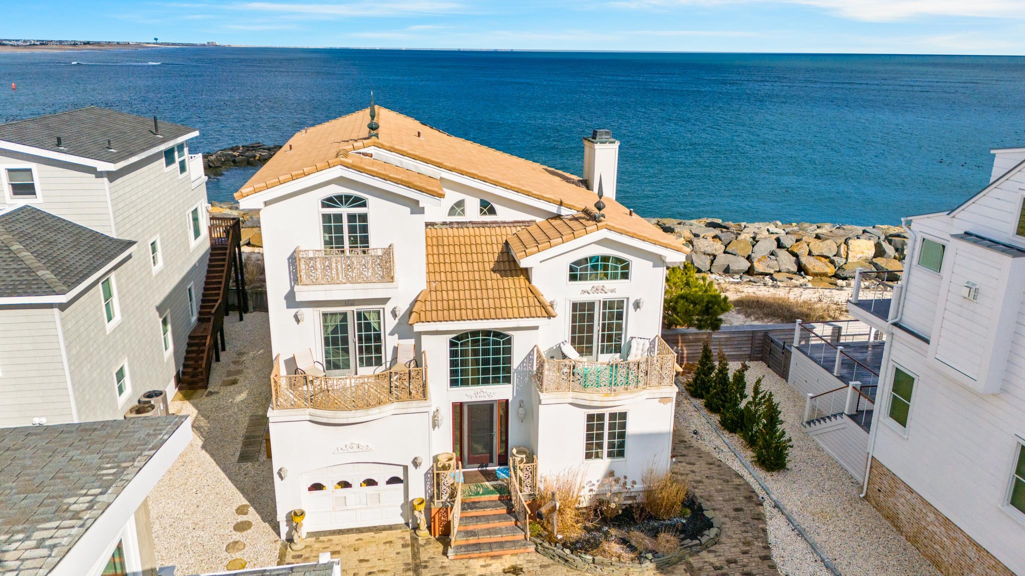 283 6th Street - Avalon