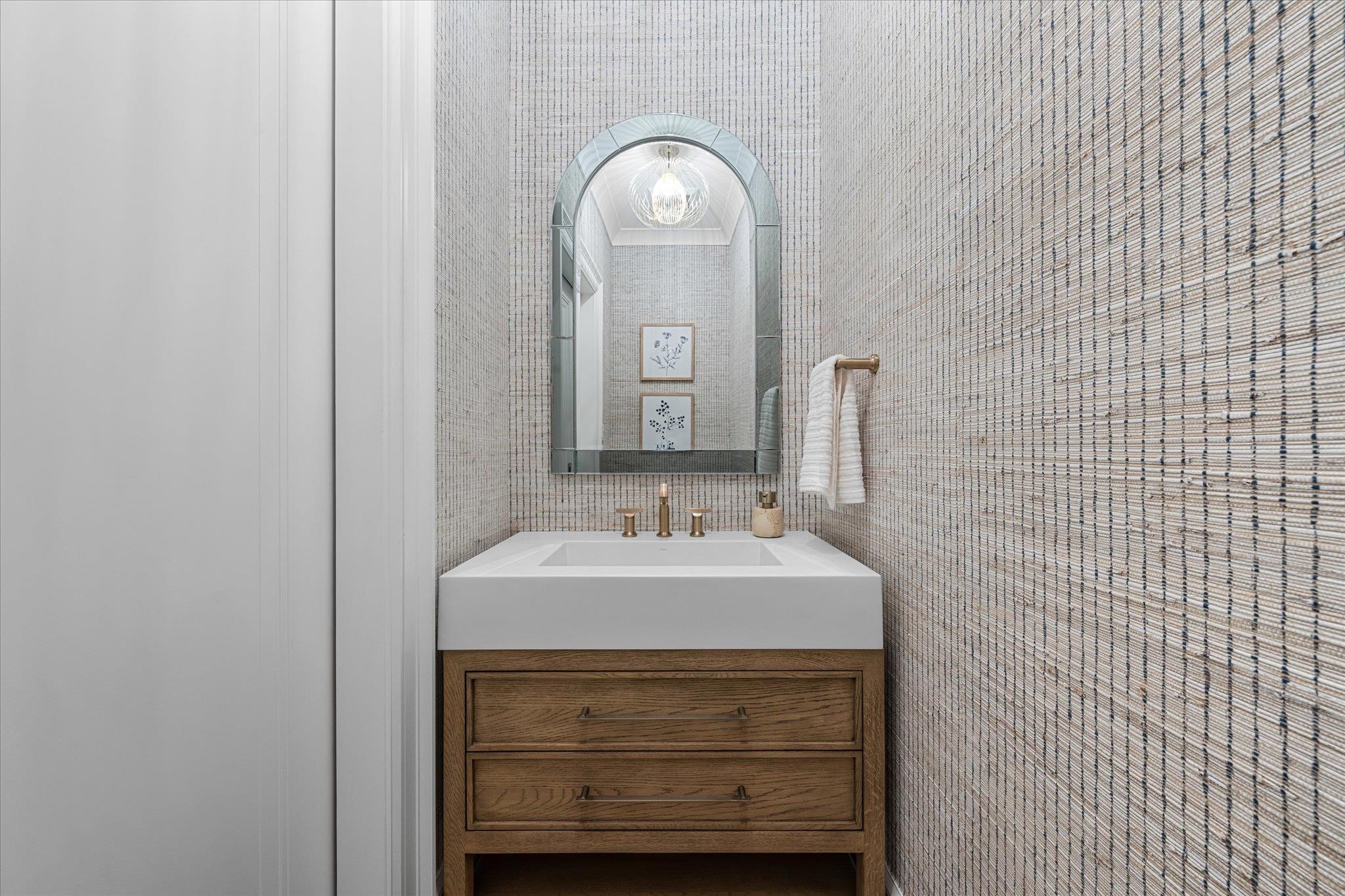 11605 Paradise Drive 