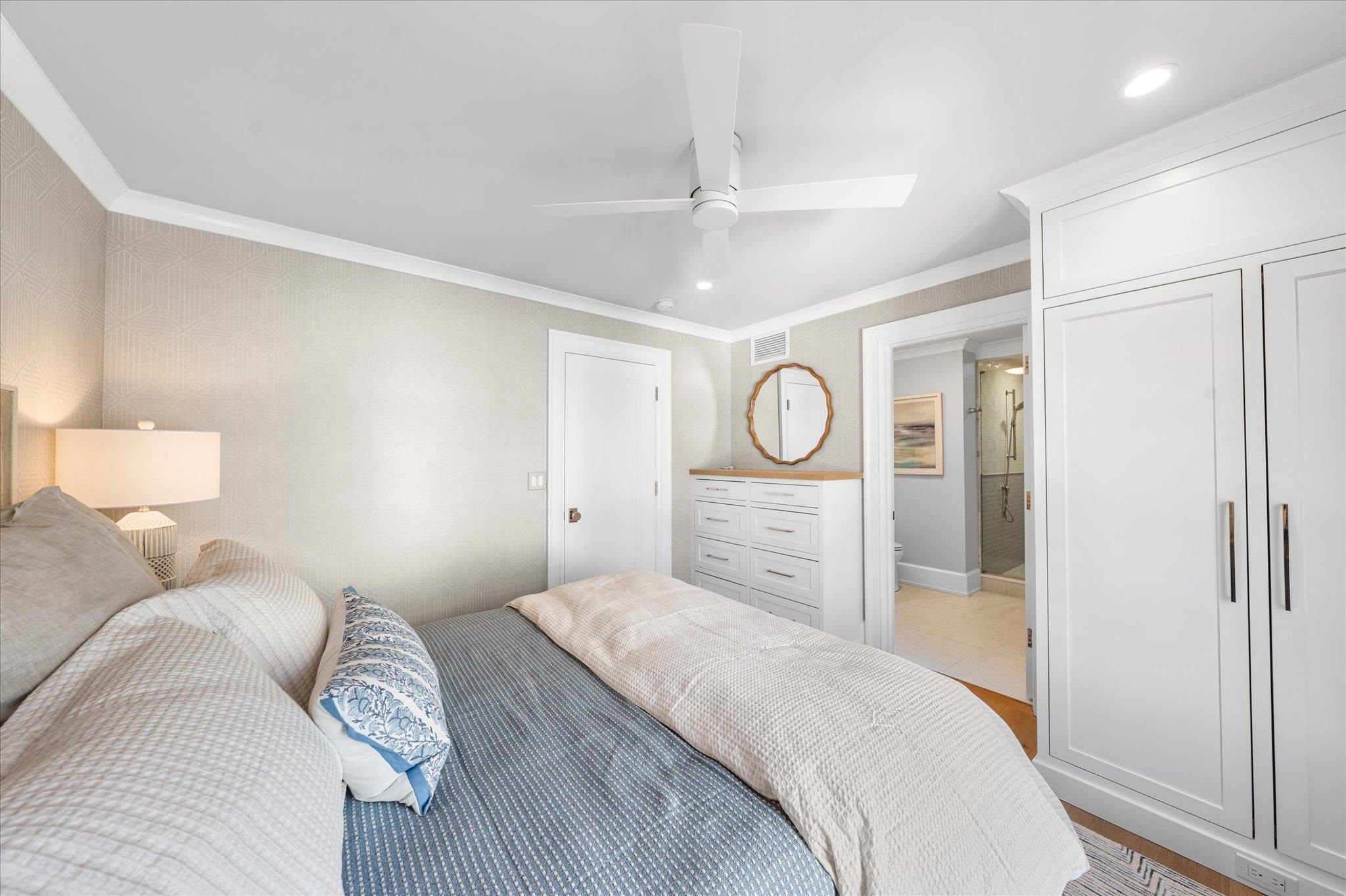 11605 Paradise Drive 