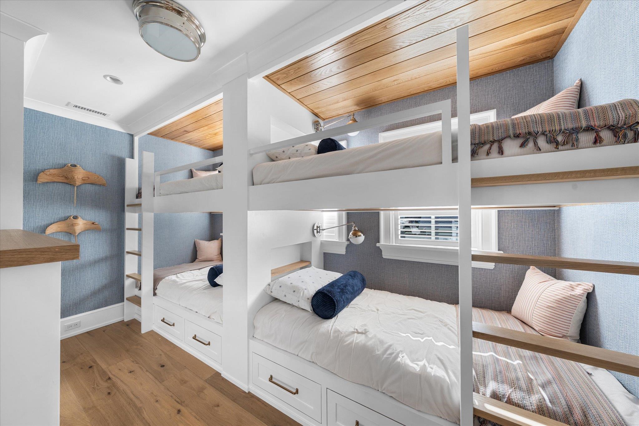 11605 Paradise Drive 