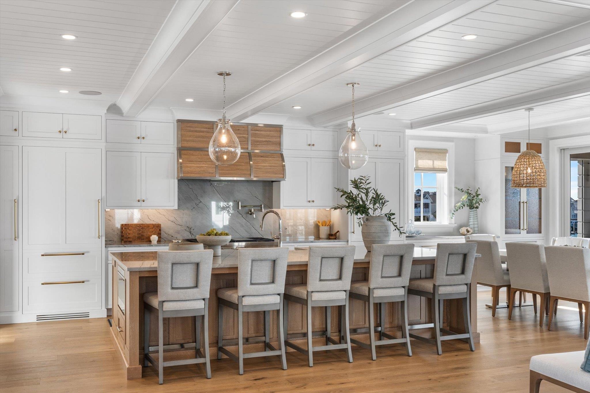 11605 Paradise Drive 