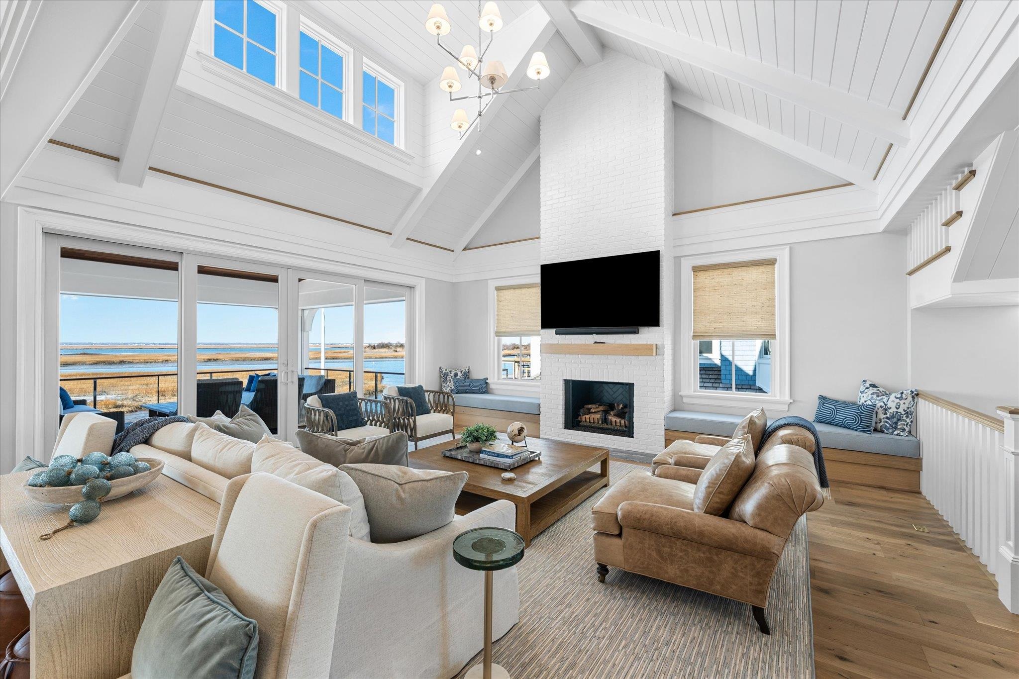 11605 Paradise Drive 