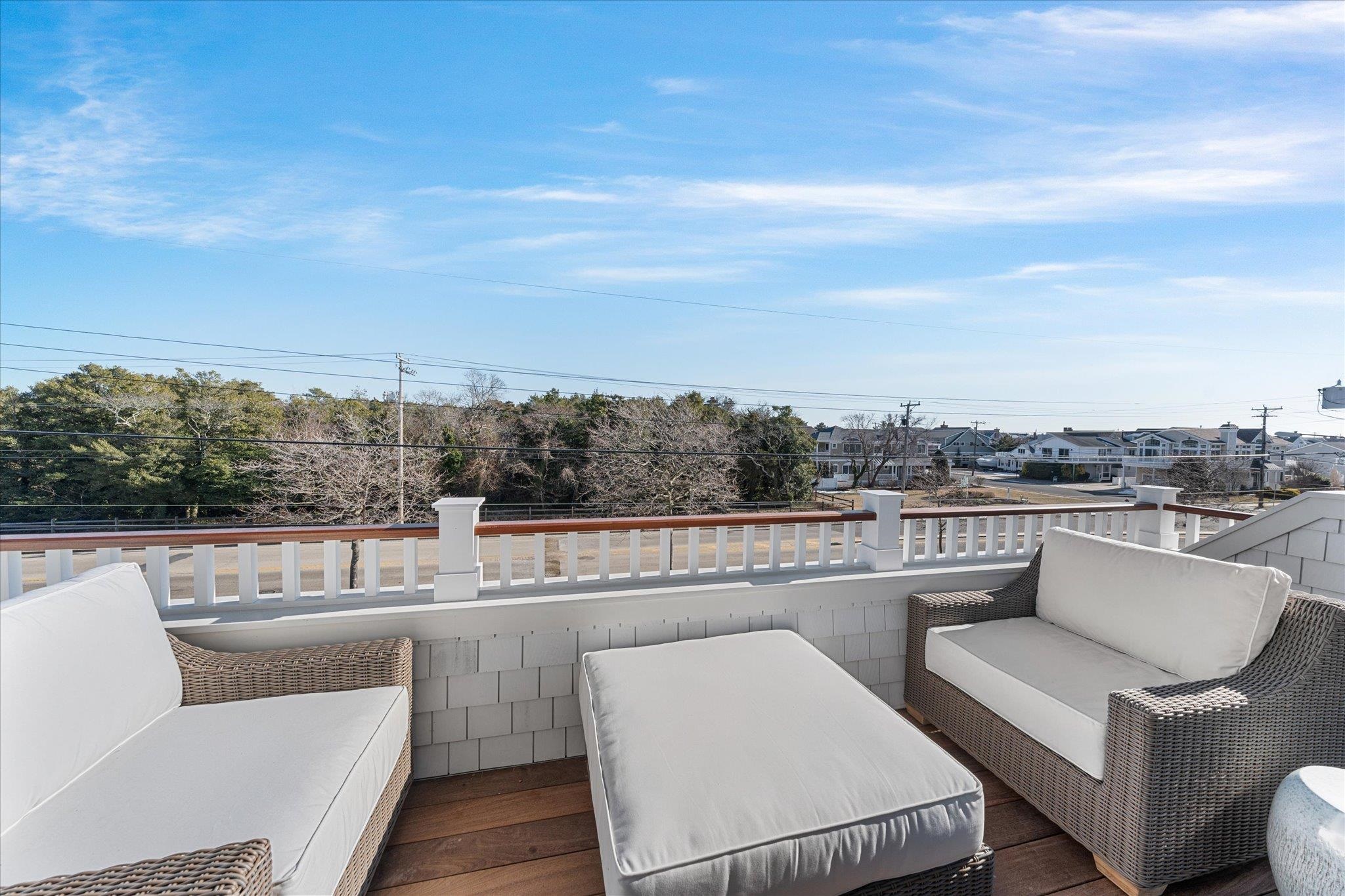 11605 Paradise Drive 