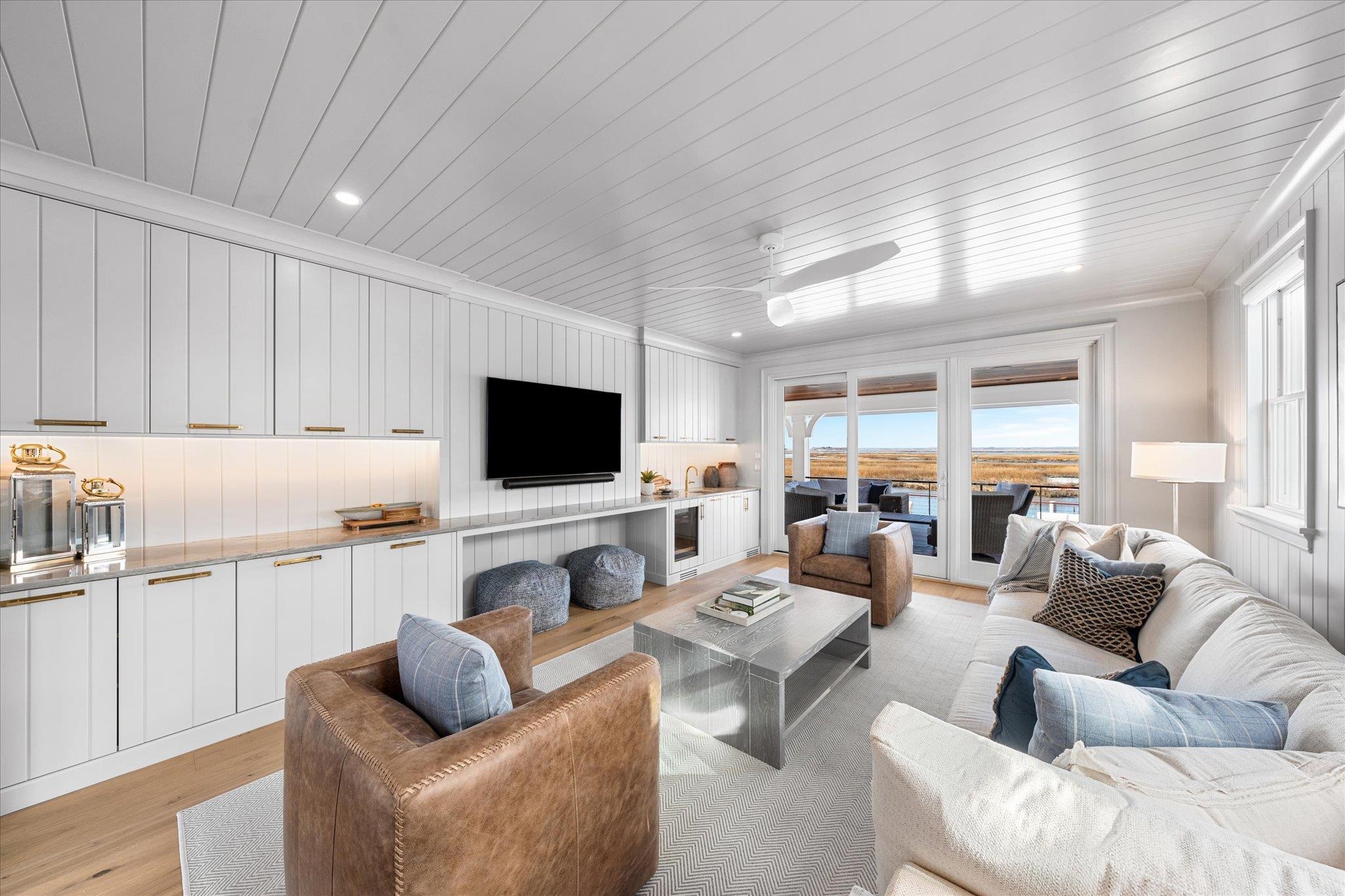 11605 Paradise Drive 