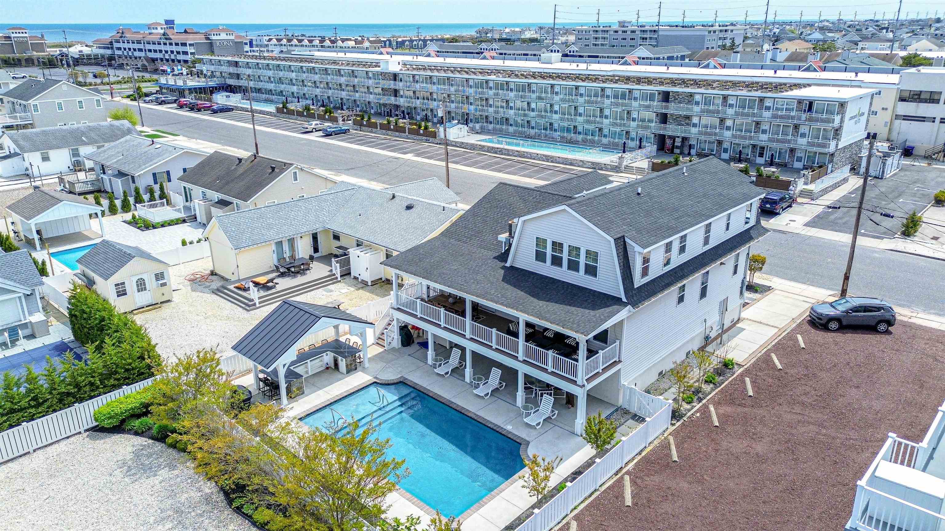 285 78th Street - Picture 2