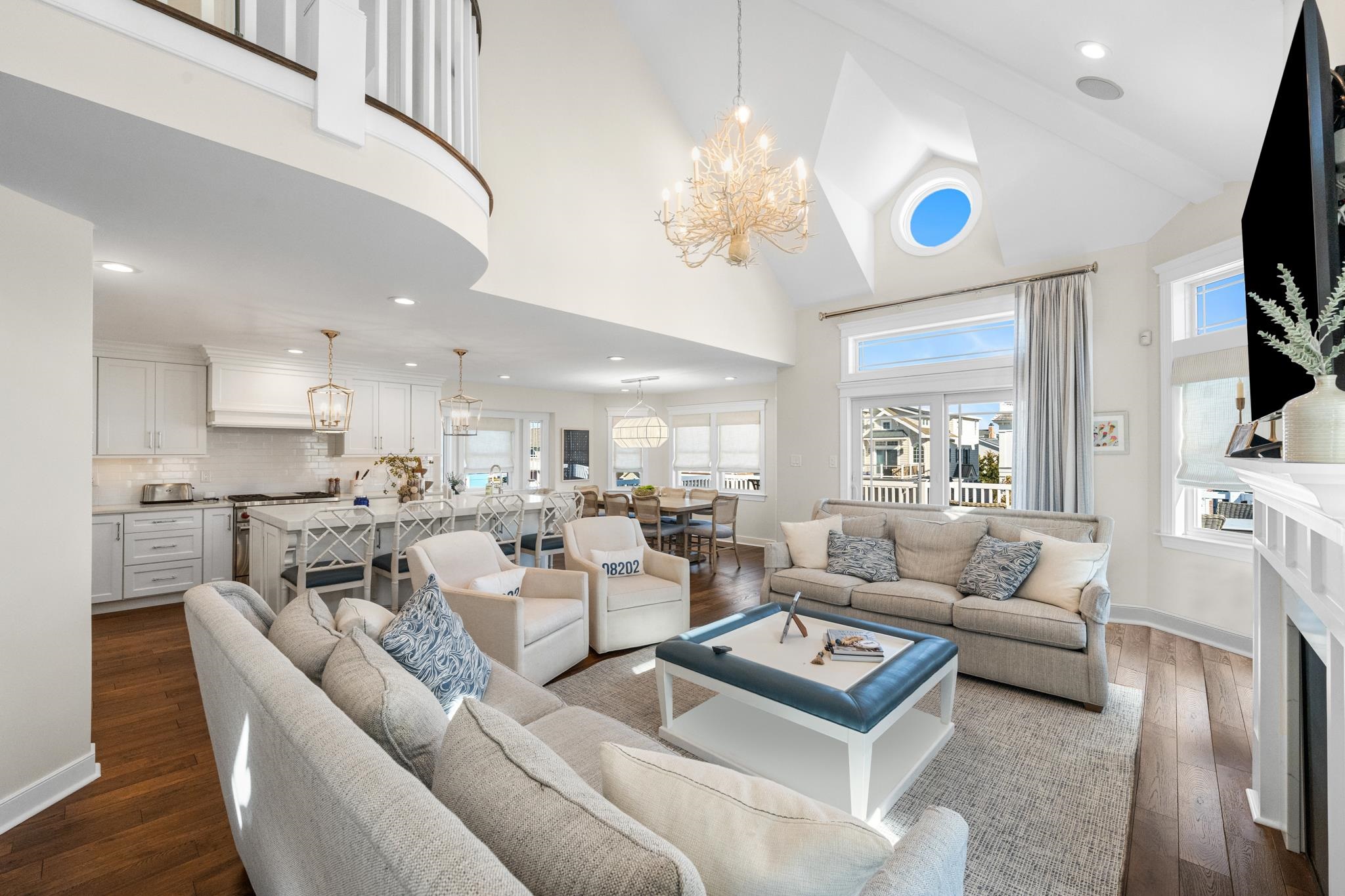 40 E 13th Street - Picture 14