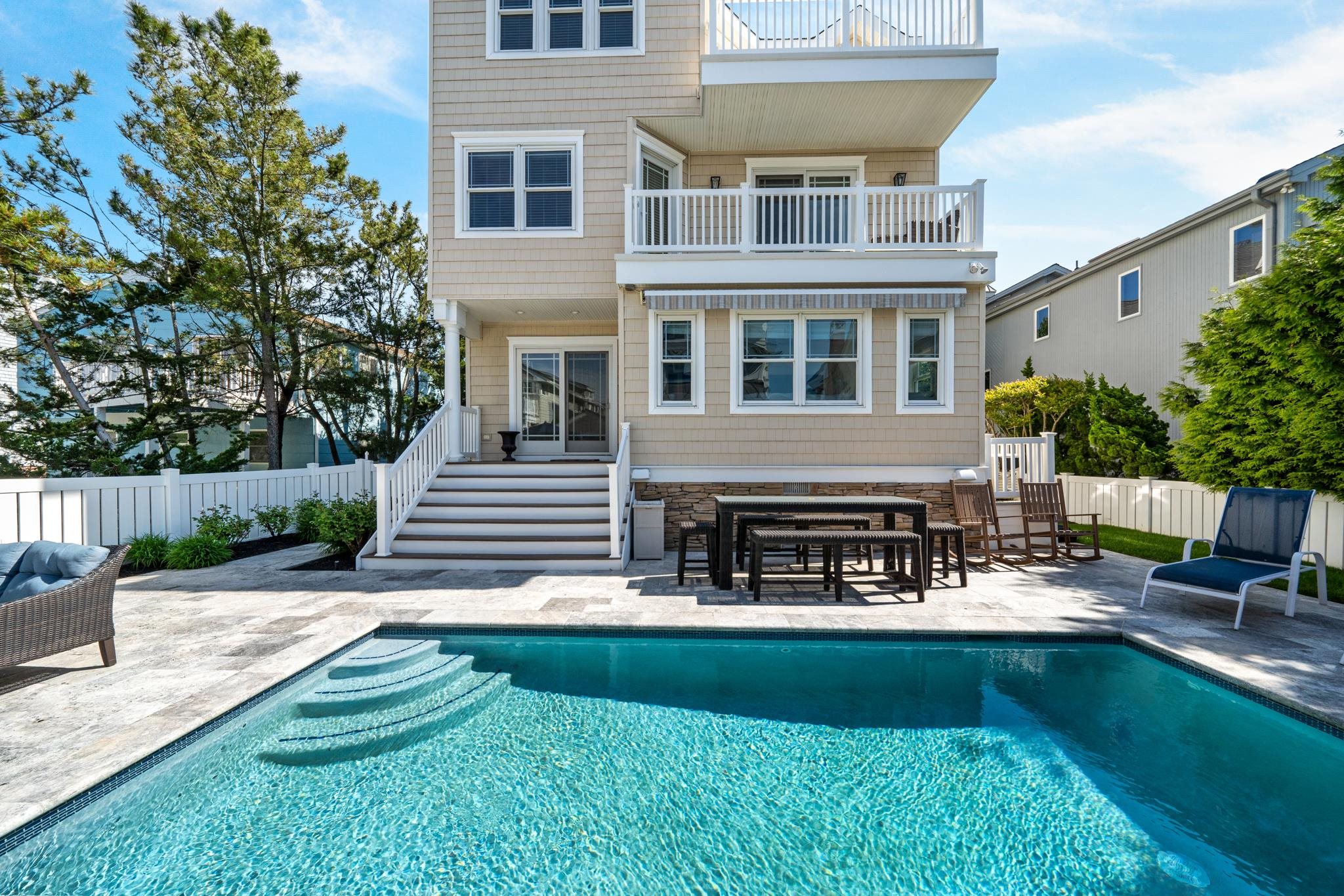 40 E 13th Street - Picture 8